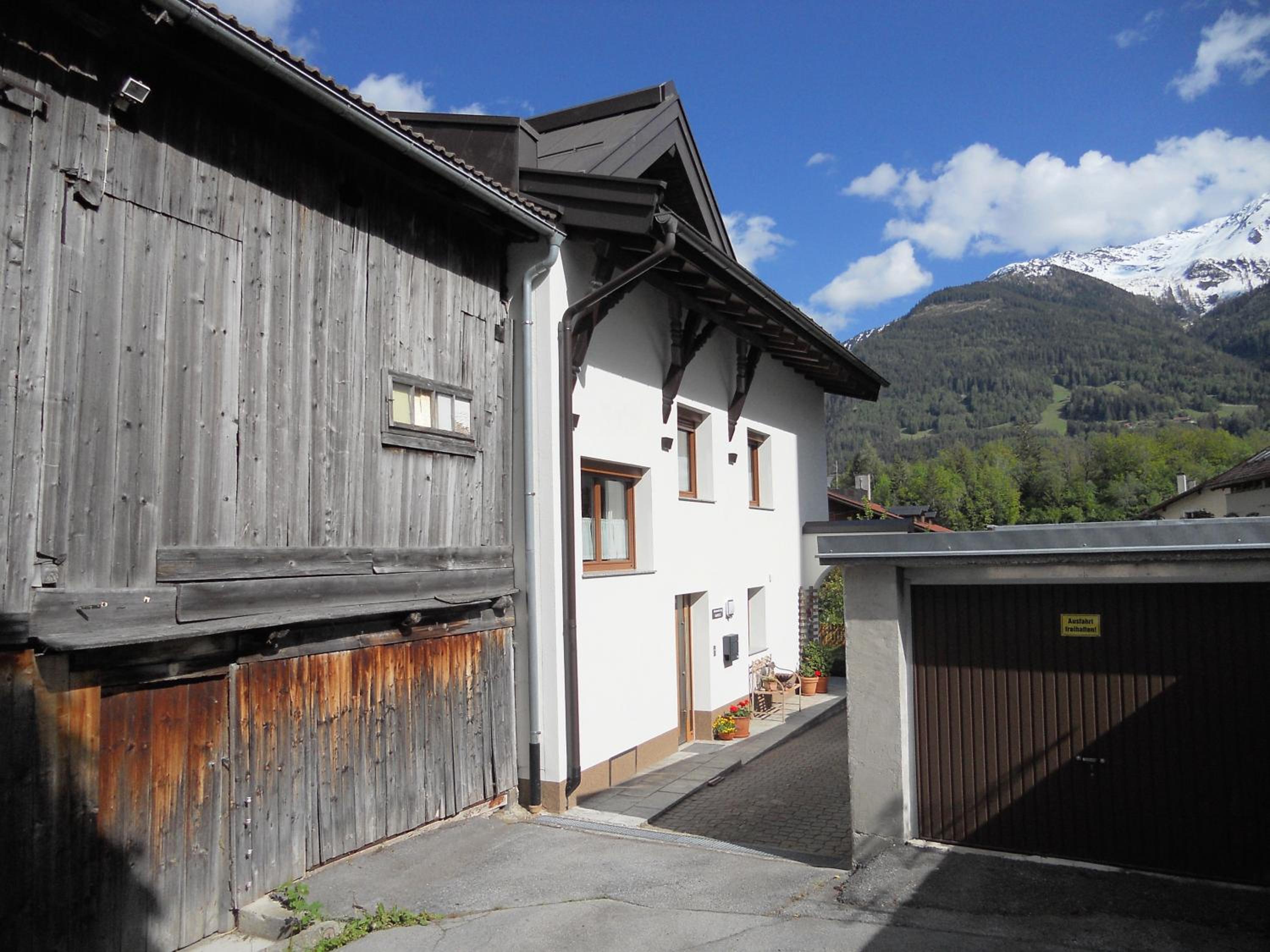 Photo 6
