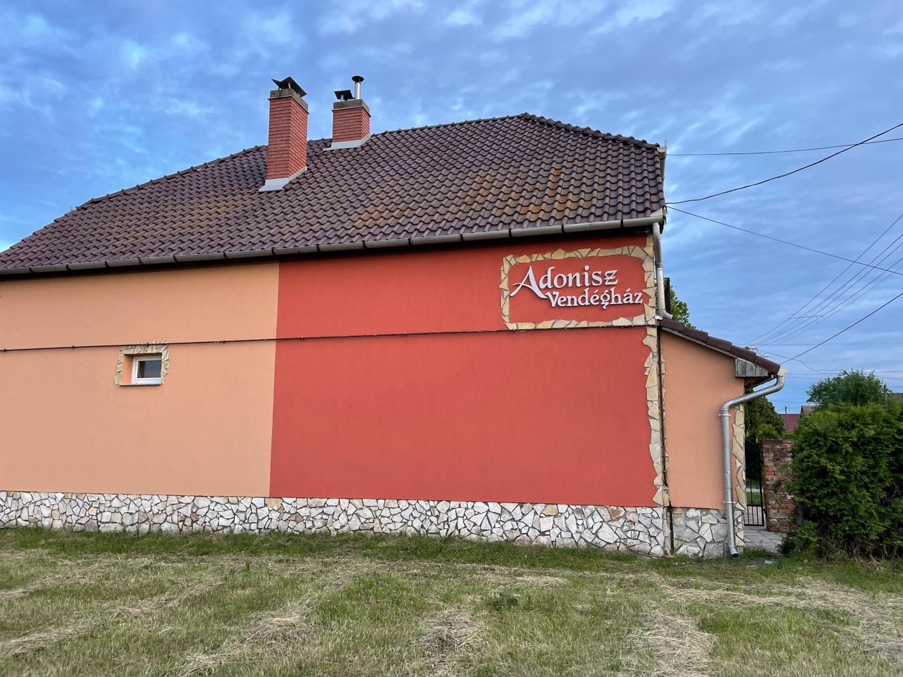 Adonisz Vendégház