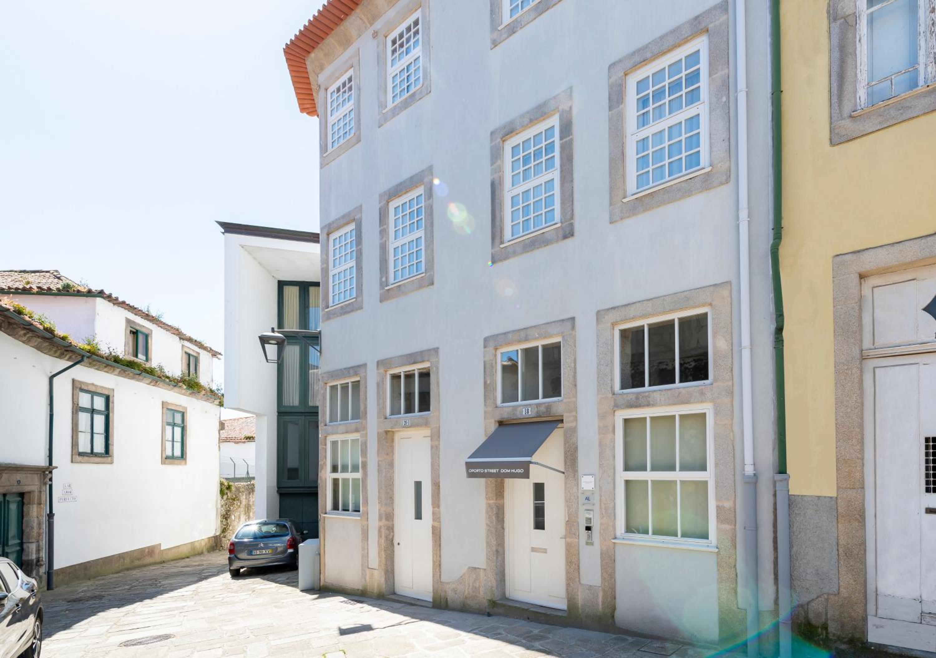 Oporto Comfort Dom Hugo - Historic Apartments