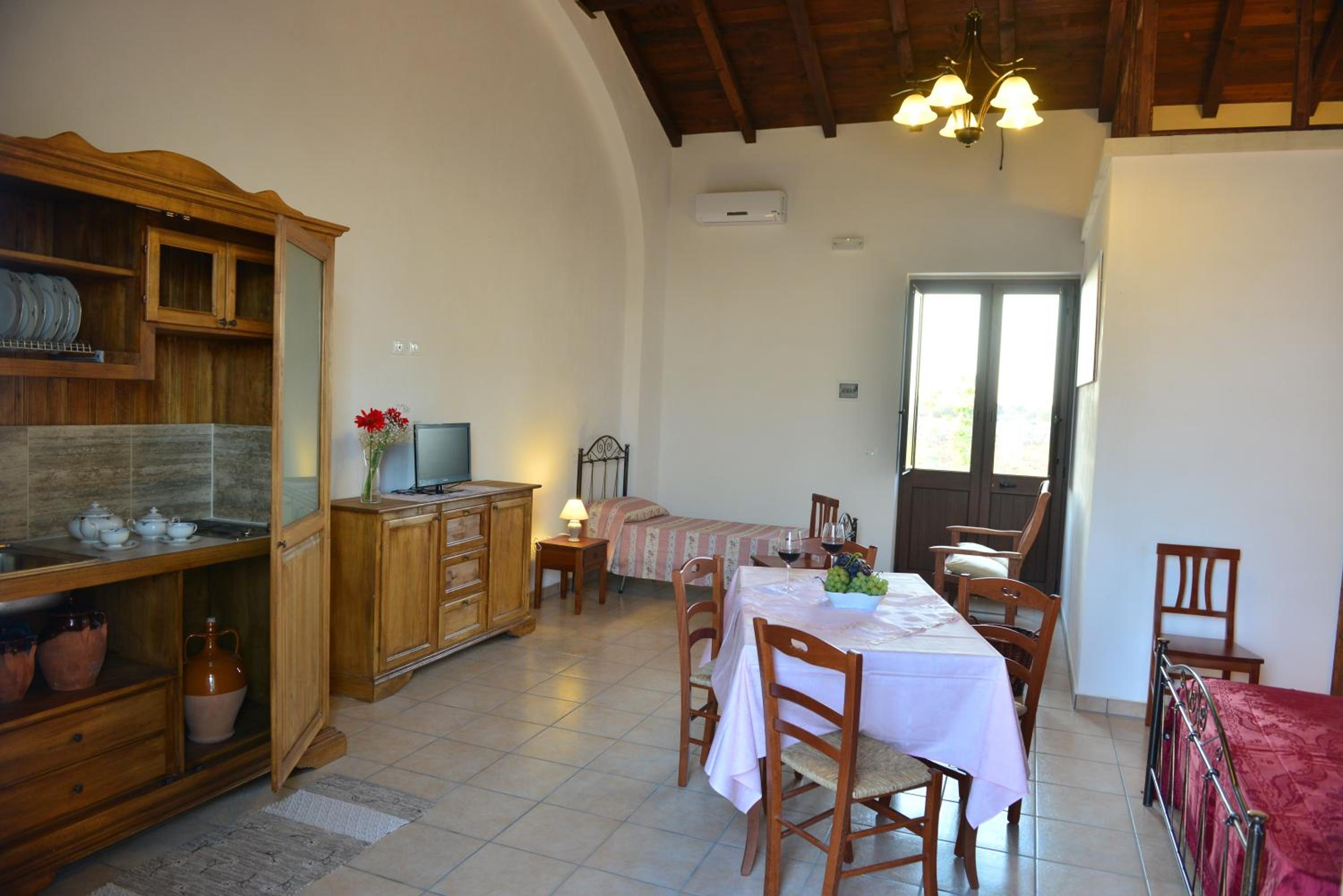 Photo 42
