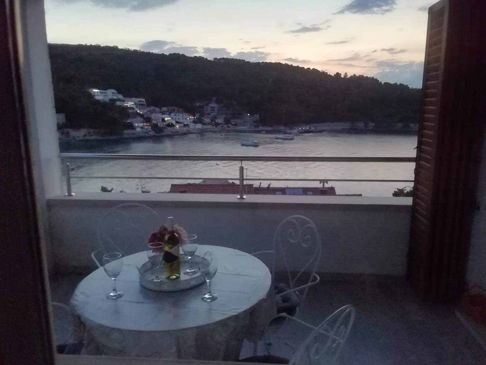 Sea view apartment above beach on paradise island Šolta near Split view 4