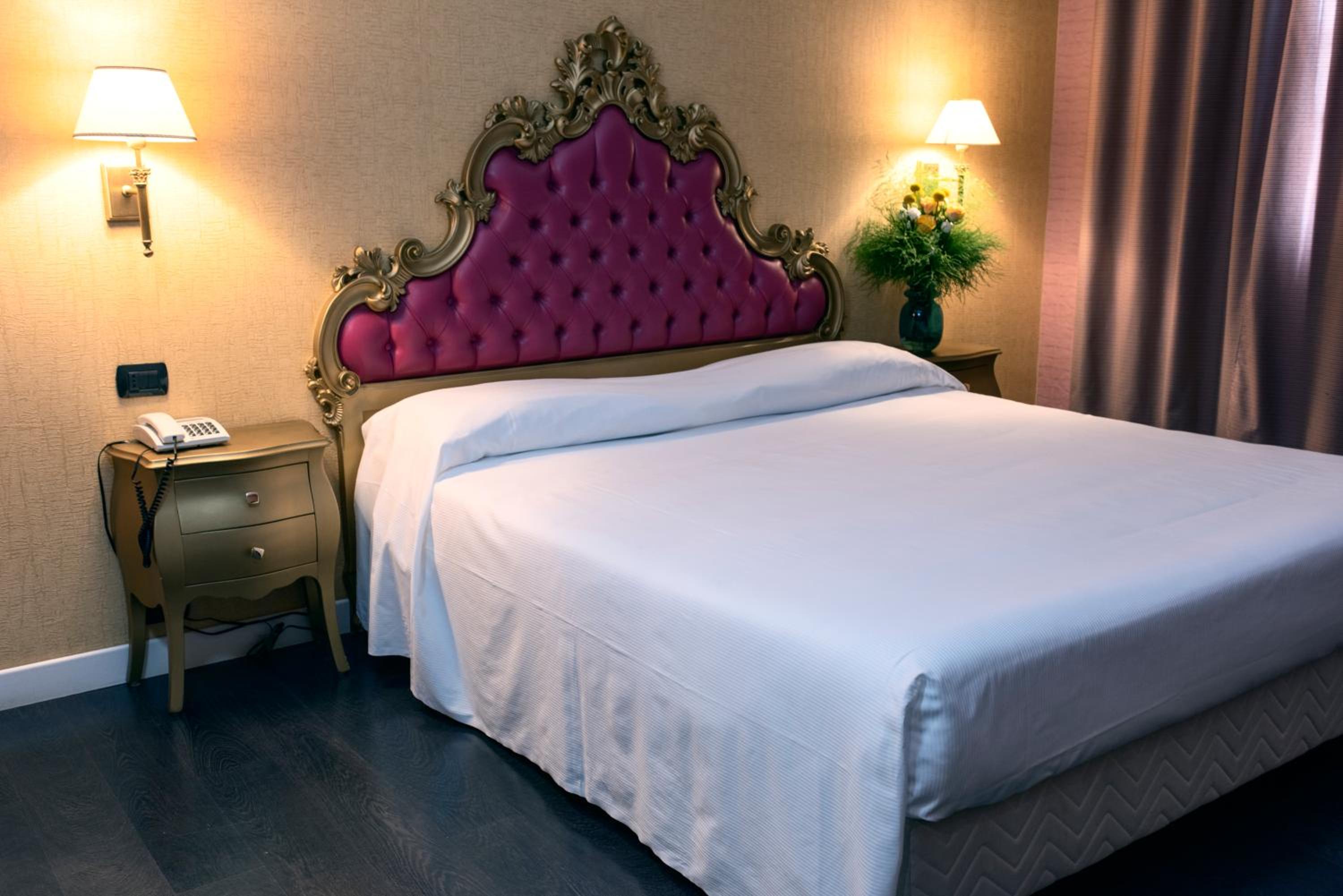 Hotel - Motel Flower