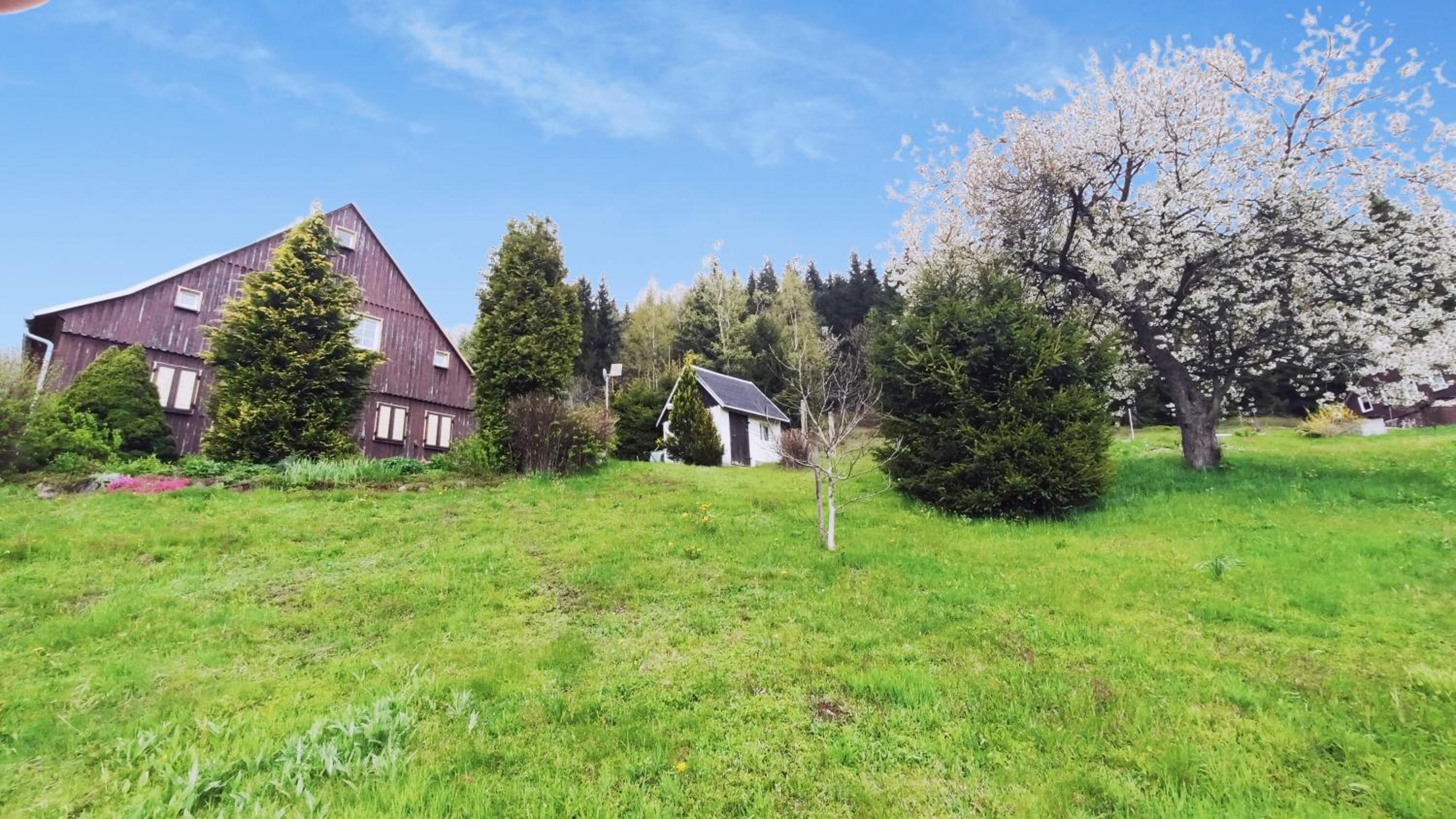 Historisches Aschberg Haisl Klingenthal, Terrasse, großer Garten 6 plus 2 Personen
