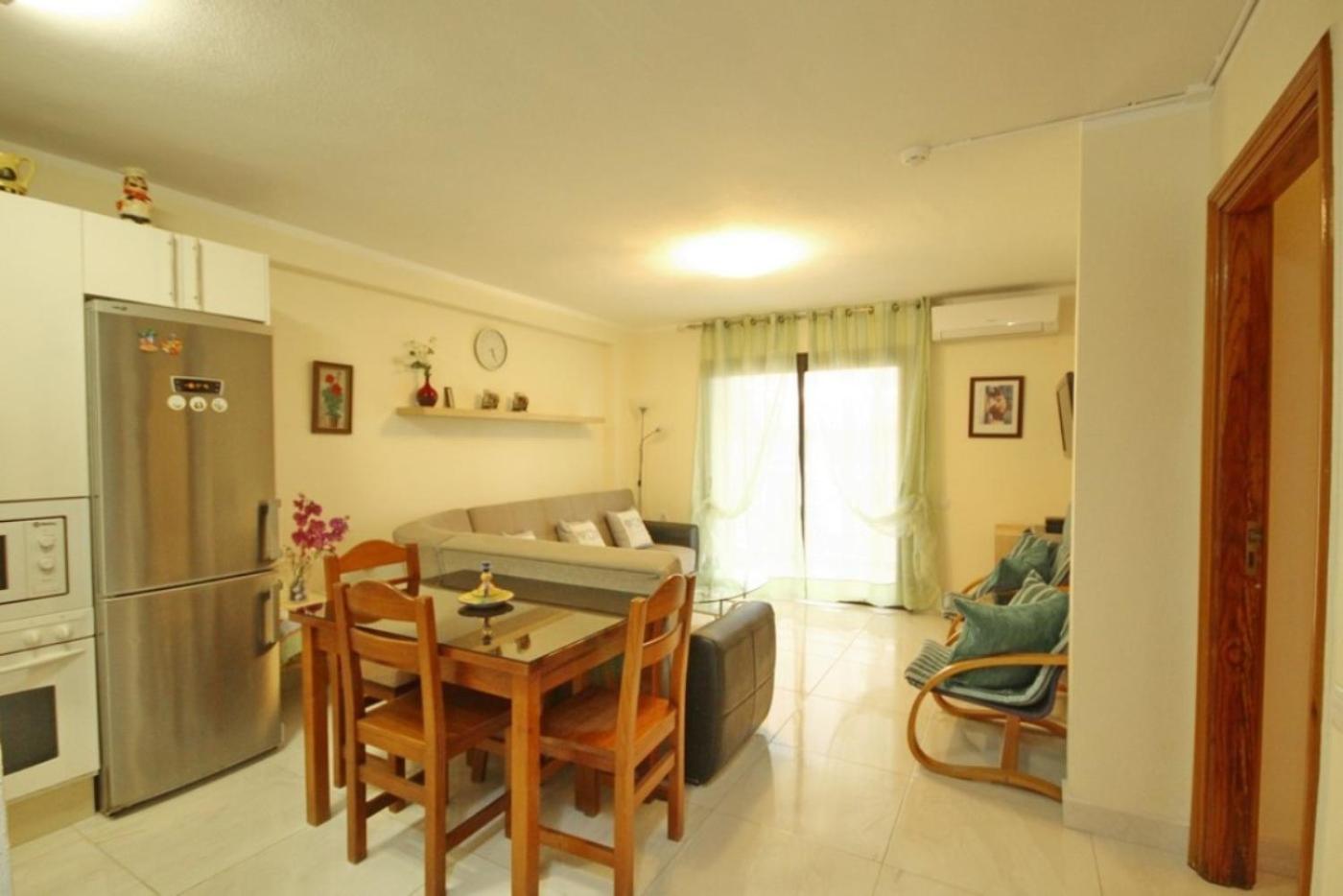 Two bedroom apartment in beachfront complex with pool in Playa de Las Américas. view 4