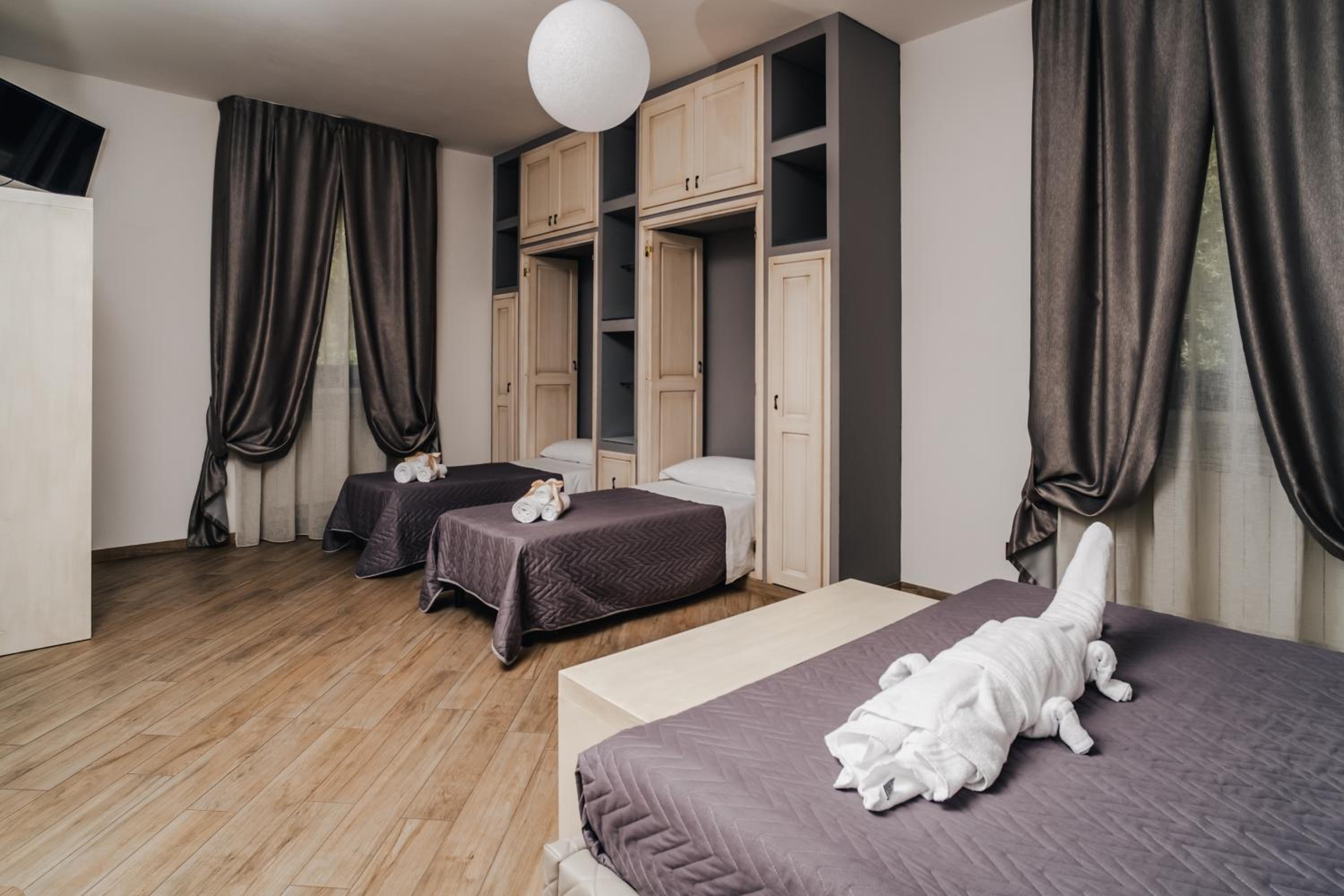 Holiday Gli Archi