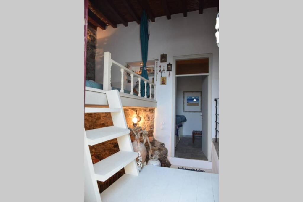 Conchiglia Village House view 3