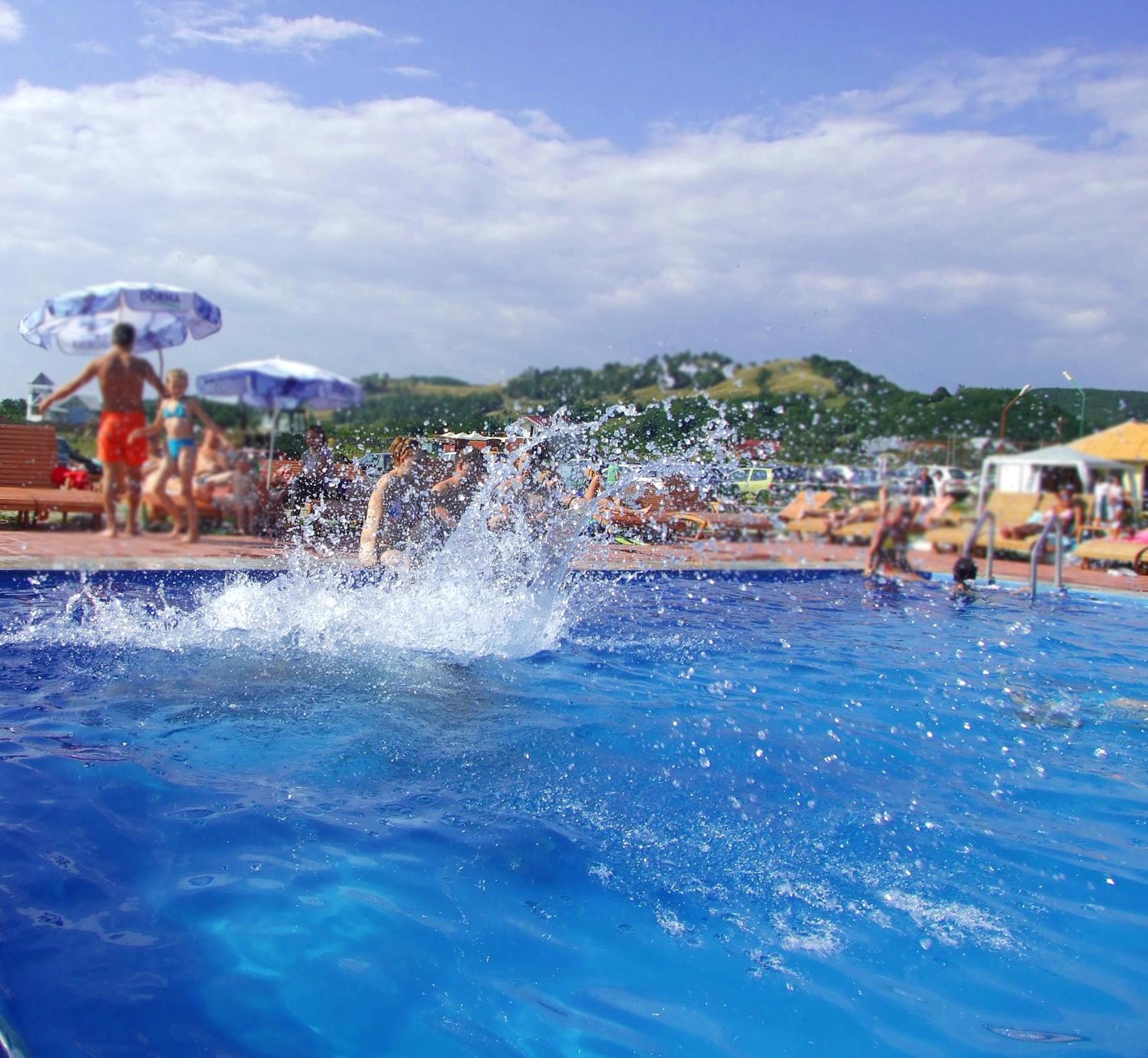 Mojo Beach