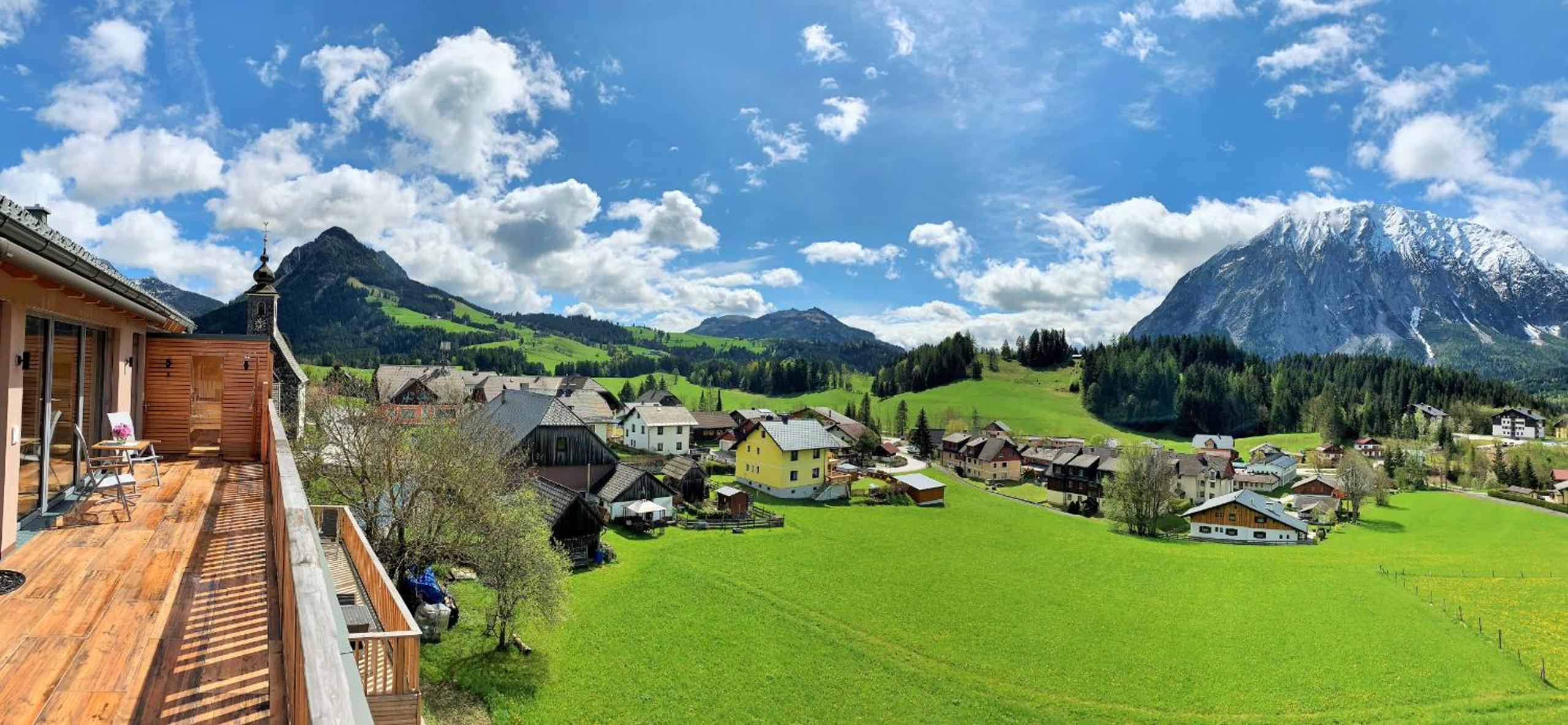 Die Tauplitz Lodges - Penthouse Grimming D7-1 by AA Holiday Homes