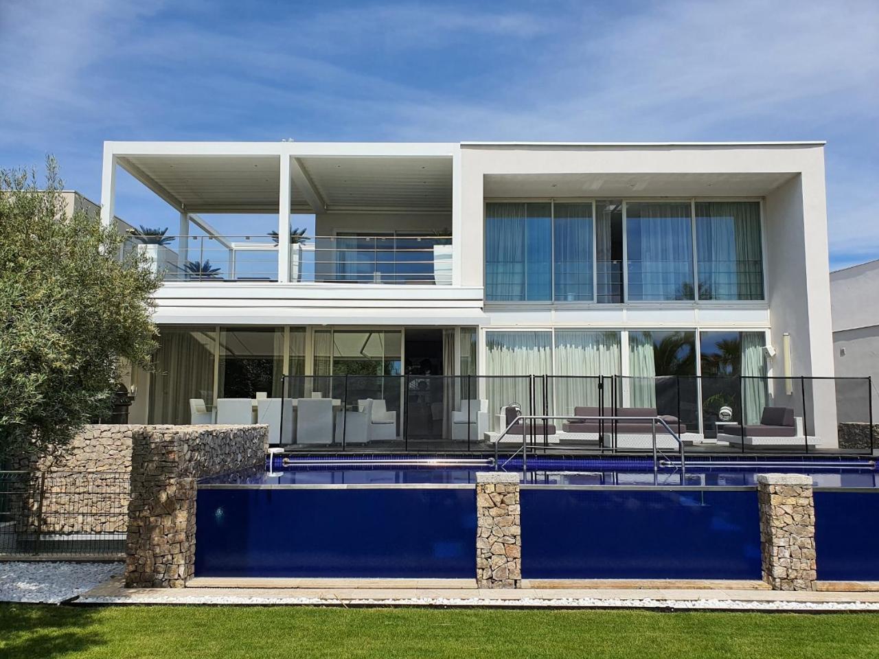 Villa Emerald view 3
