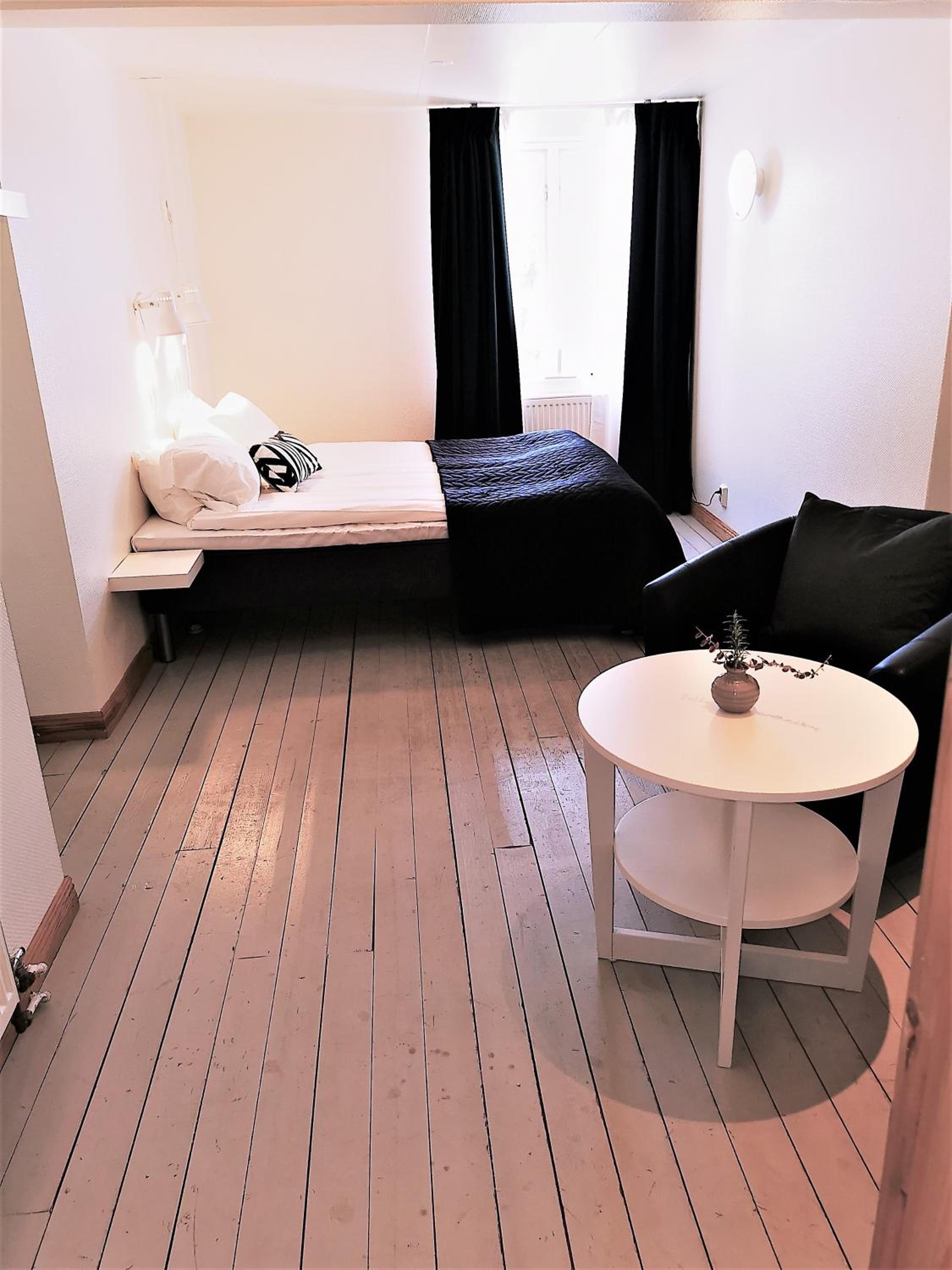 Photo 12