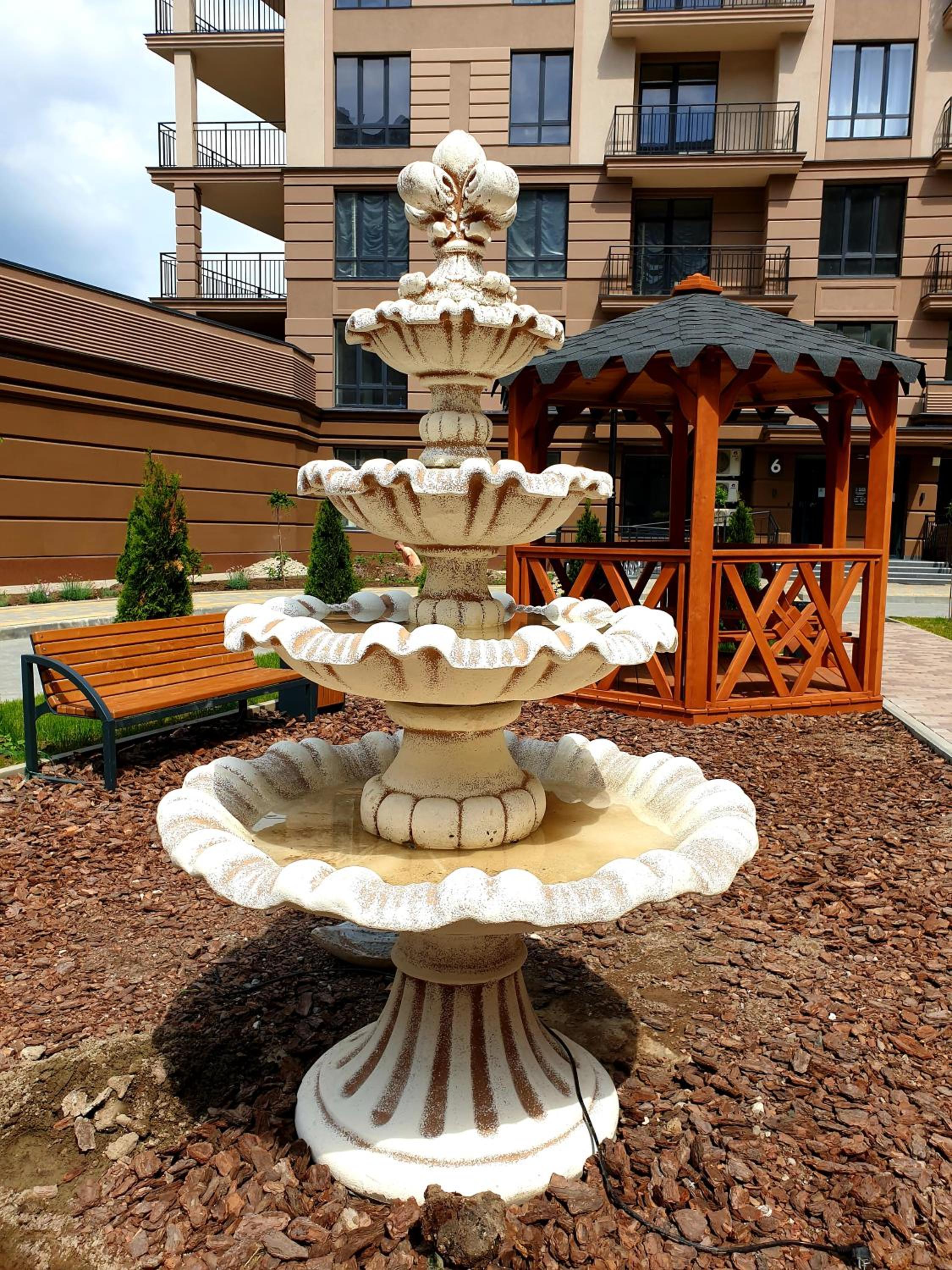 Apartments Park Fountains view 2