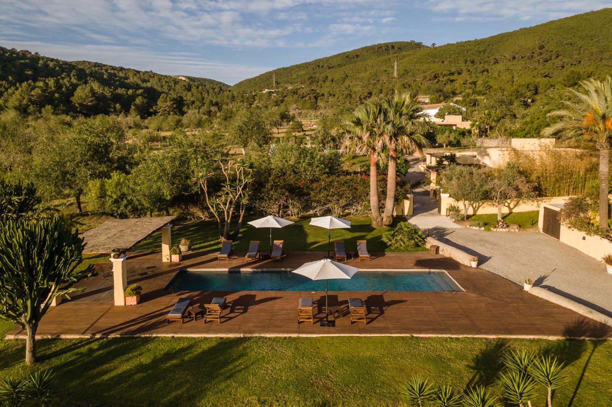 LAS MARIPOSAS view 5