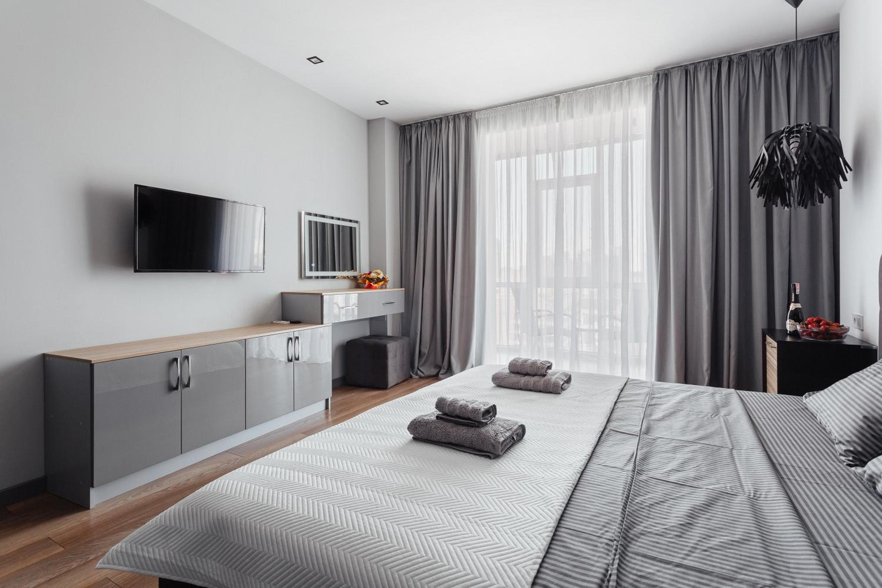 Grey Apartment in 14 floor view 3