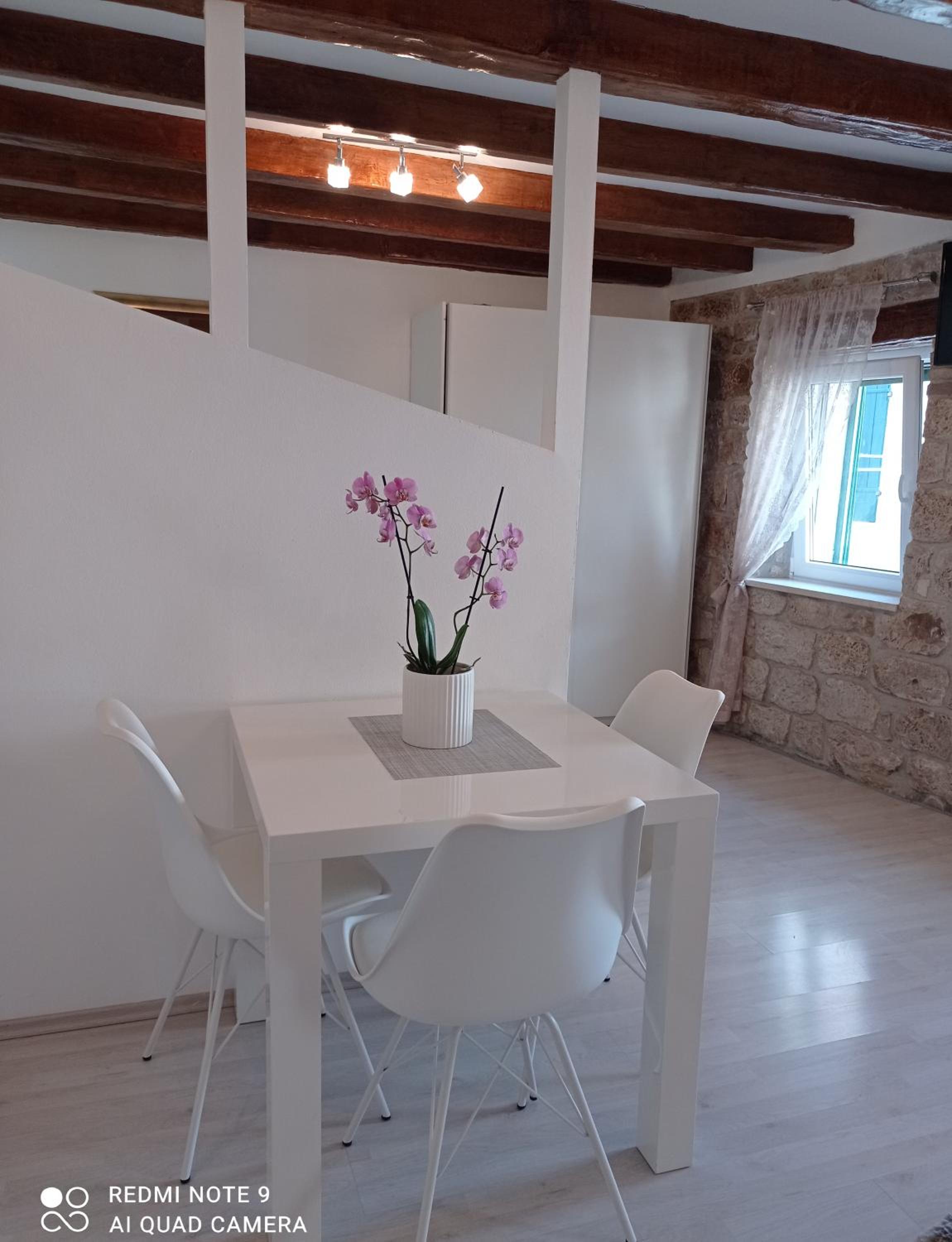 Studio Makala view 3