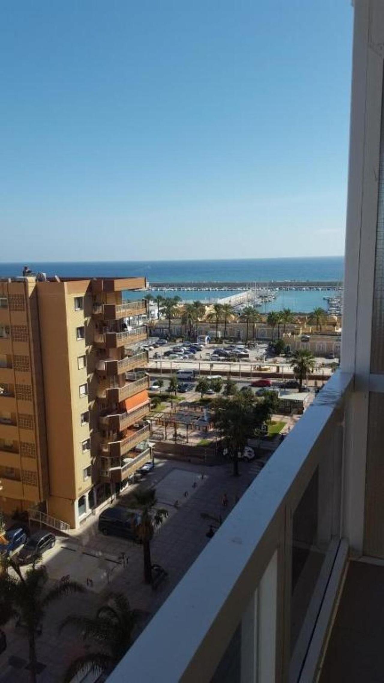 Apartamento El Albero Integrado en el Hotel PYR céntrico y en primera línea de playa view 3