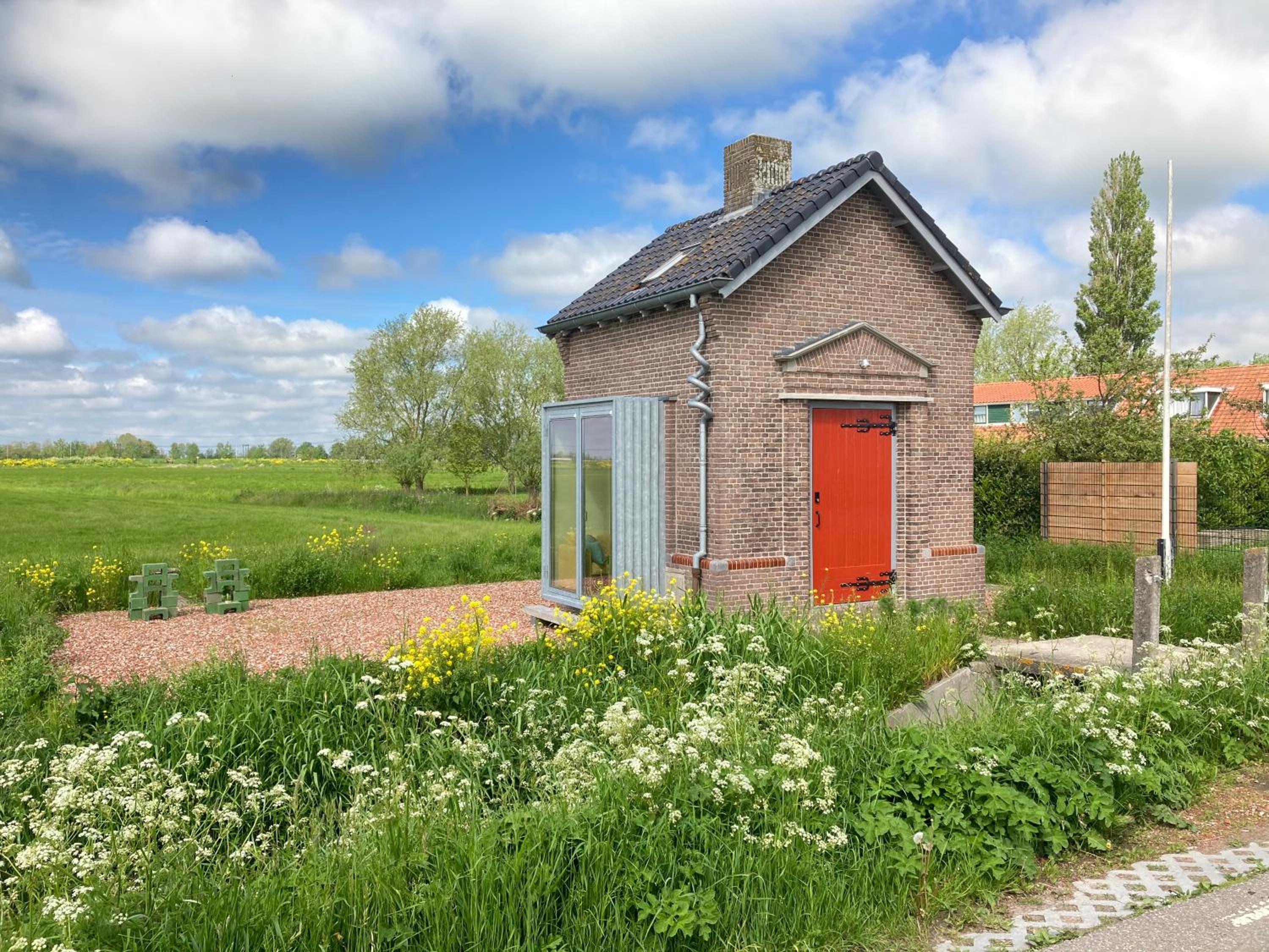 Tiny house Van hoogspanning naar ontspanning view 4