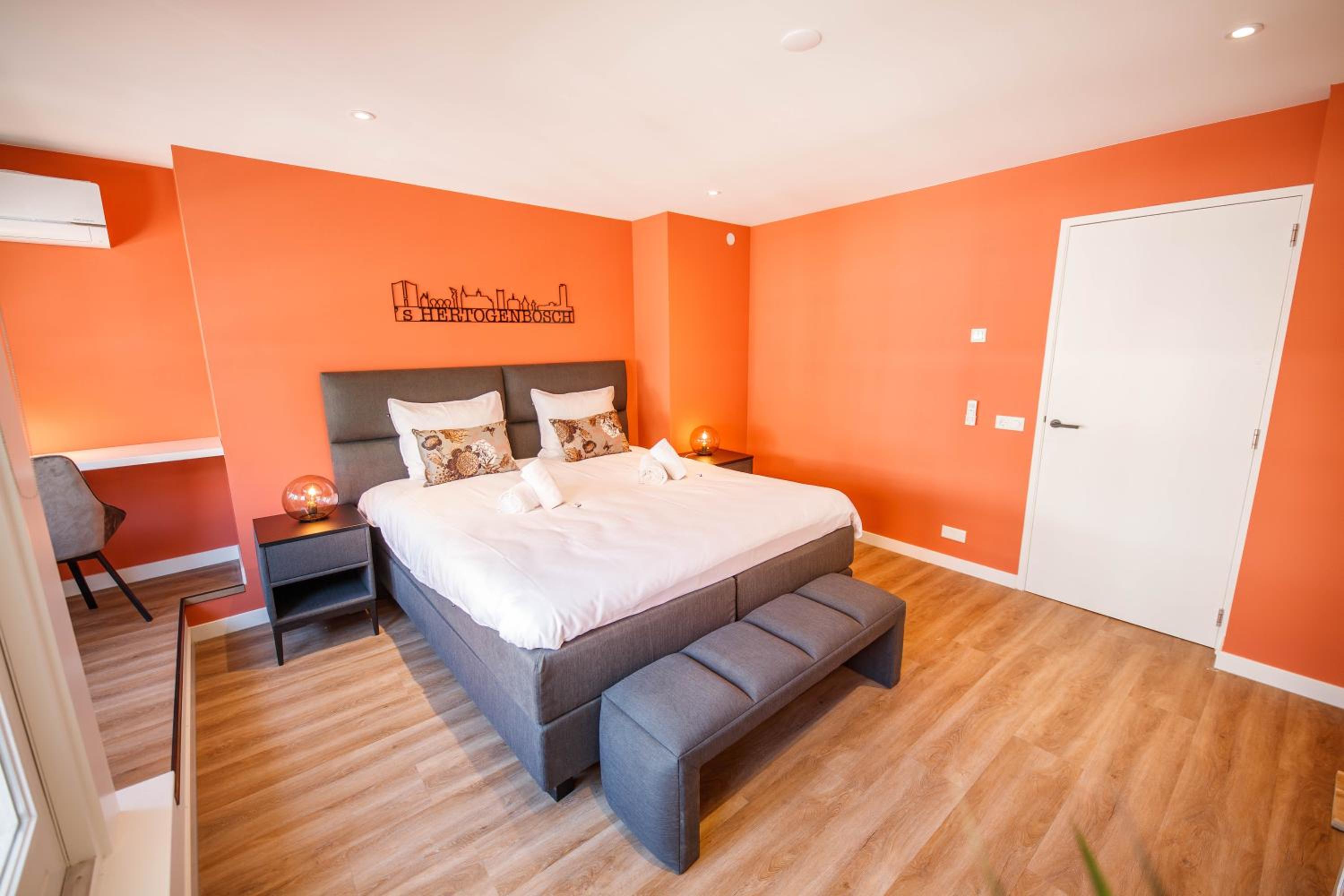 Photo 38