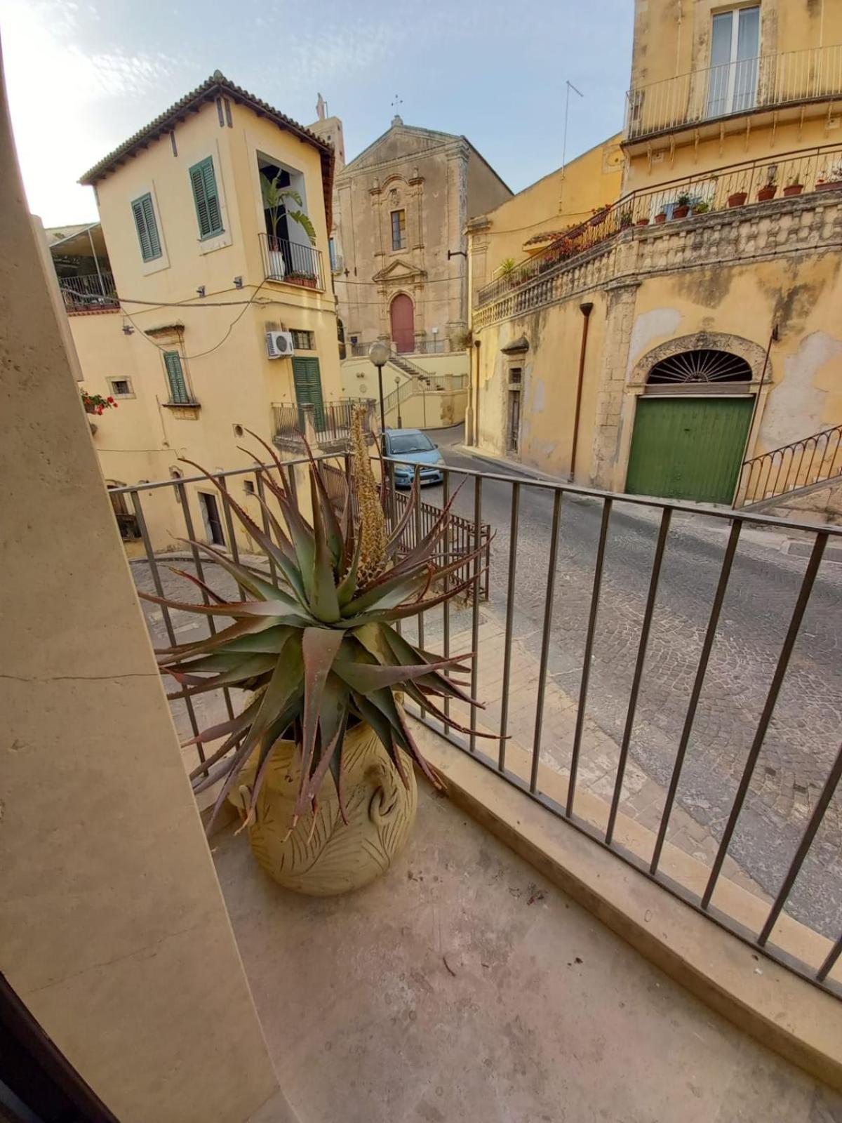 La Finestra su Noto view 2