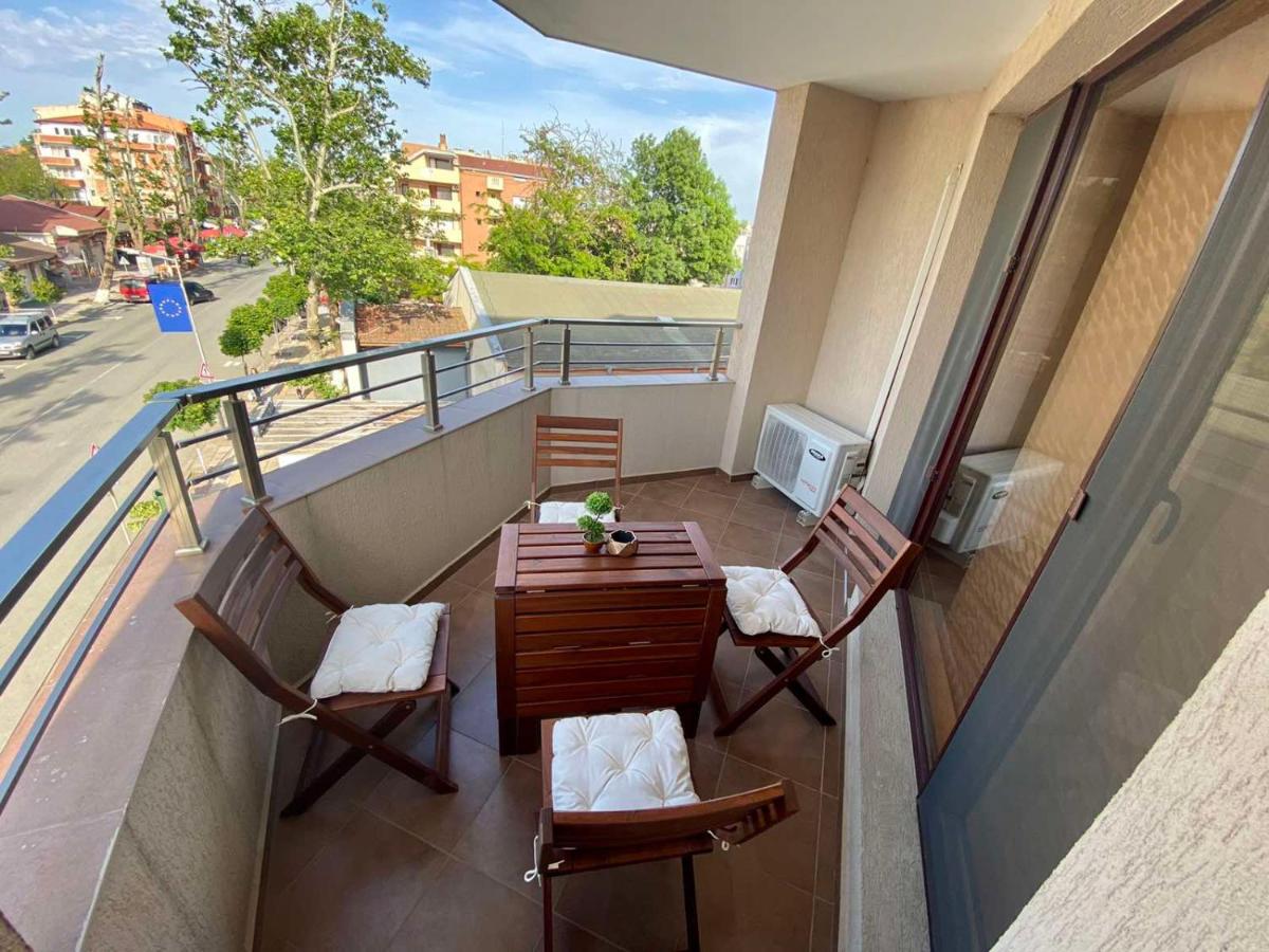 Cozy Apartment in the Center of Primorsko