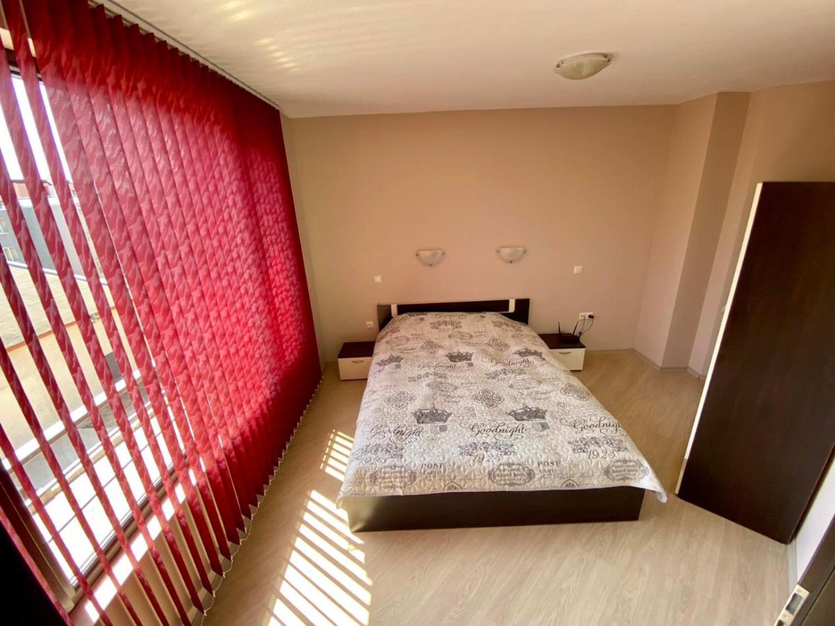 Cozy Apartment in the Center of Primorsko