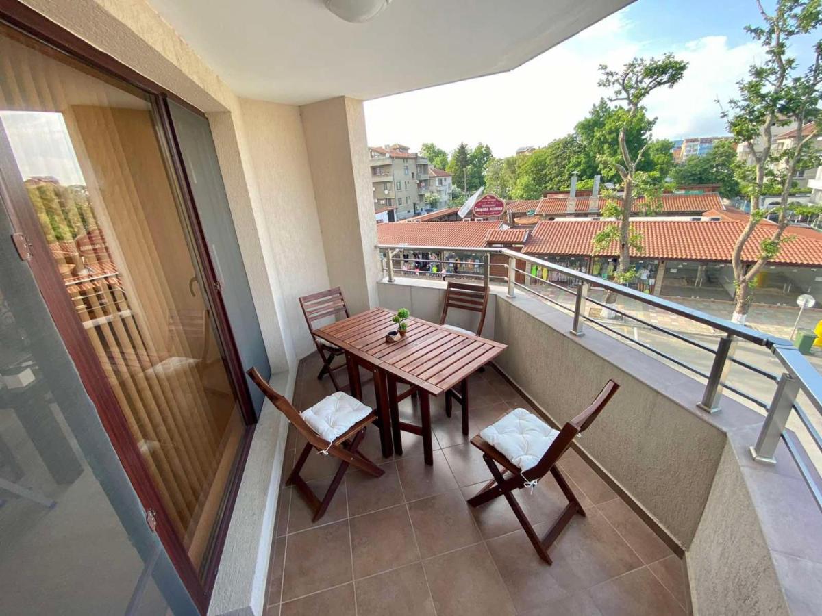 Cozy Apartment in the Center of Primorsko