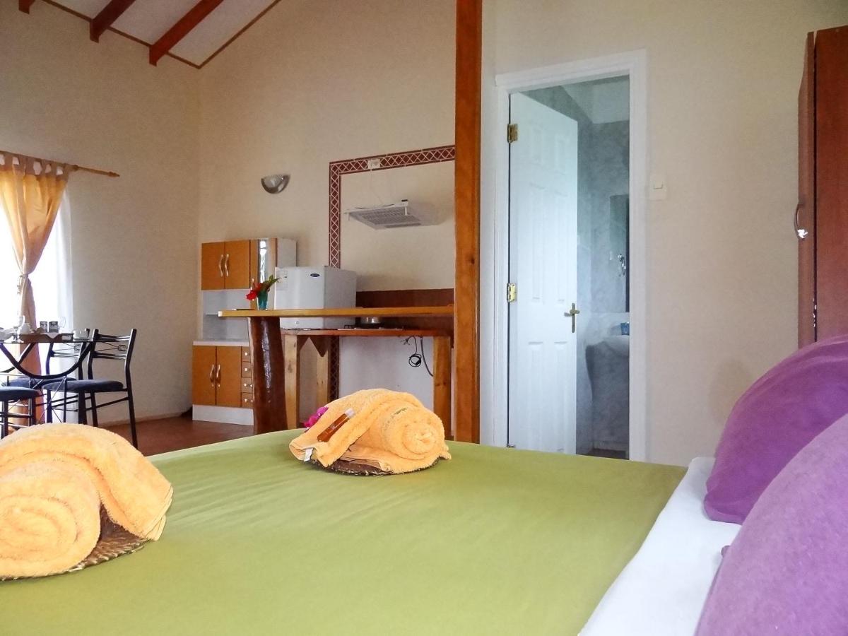 Cabañas Rapa Nui Orito view 5