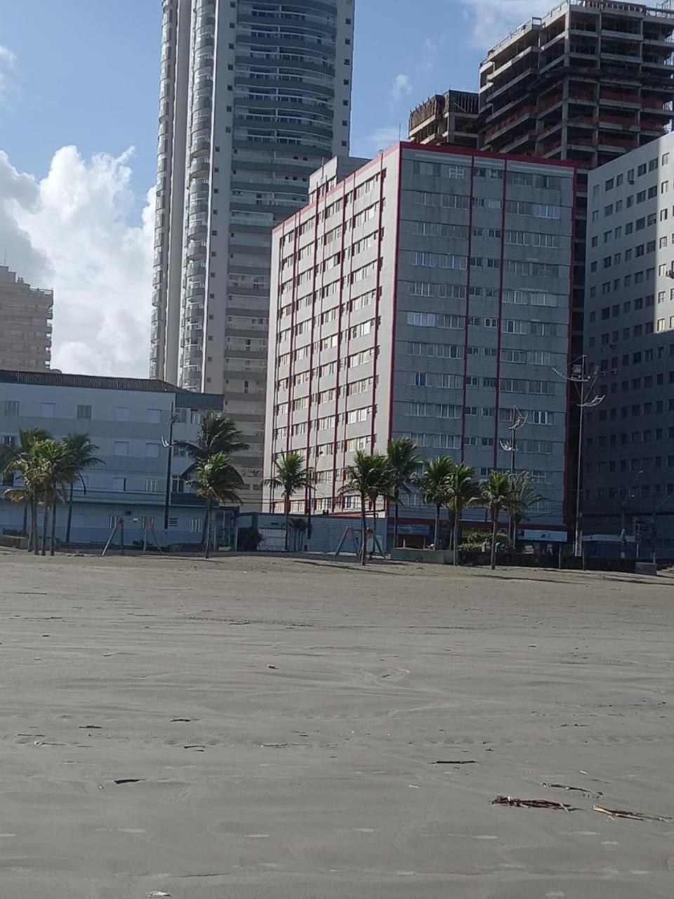 Apartamento na Praia Grande SP view 2