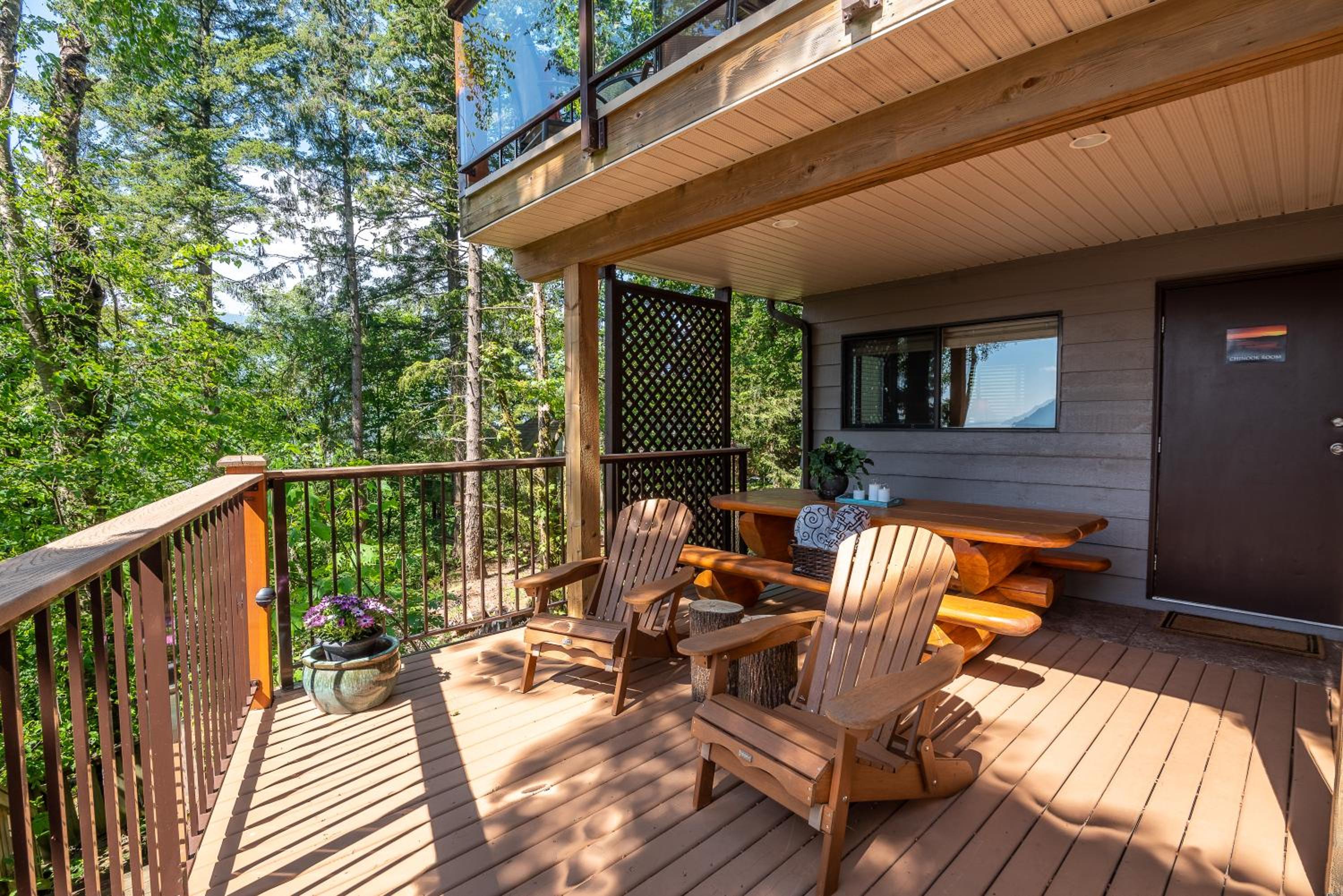 The Fraser River's Edge BB Lodge - Property Image 35