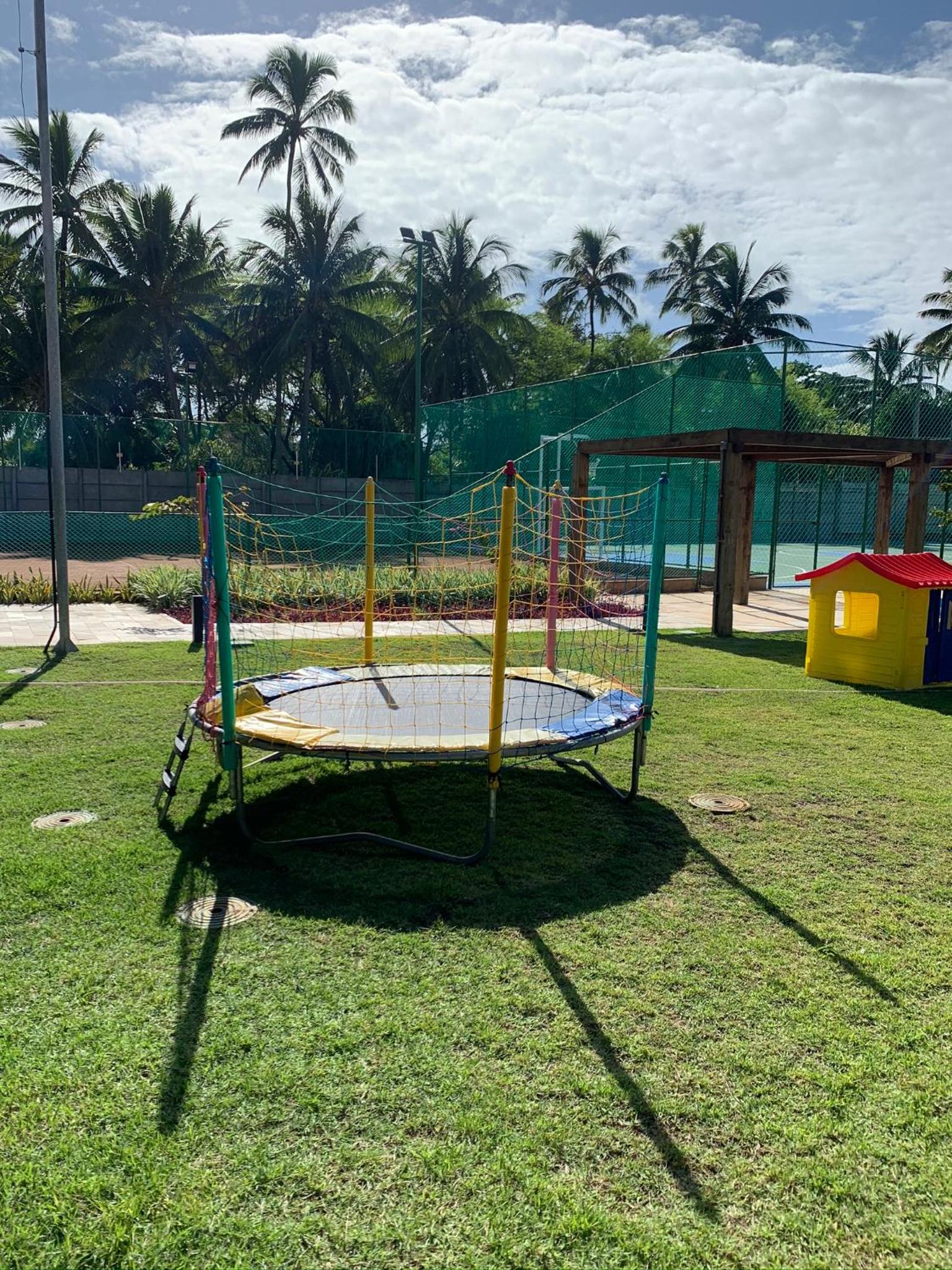 Flat Super Luxo Térreo Frente Piscinas