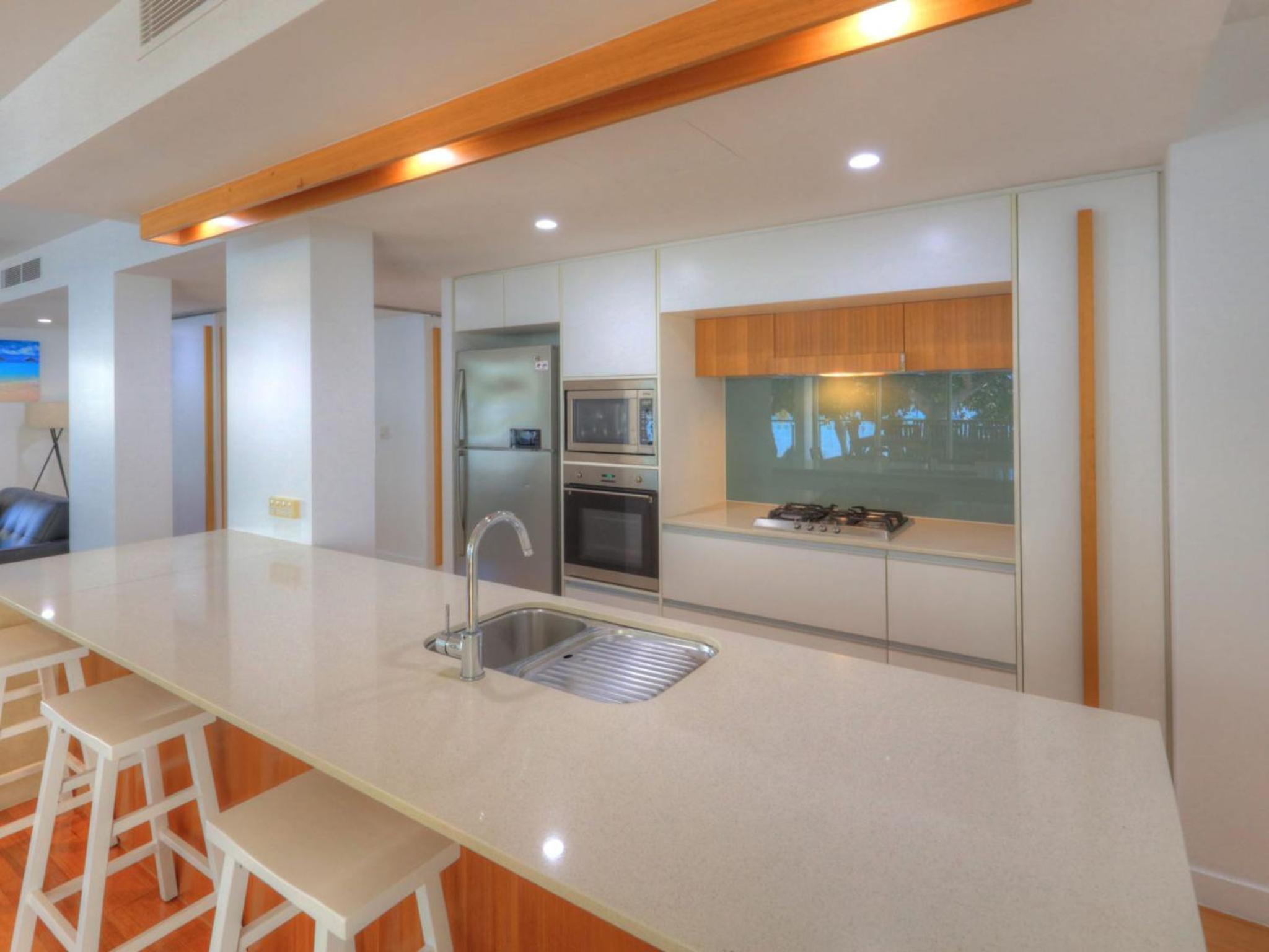 Maggies Beachfront Apartment 3