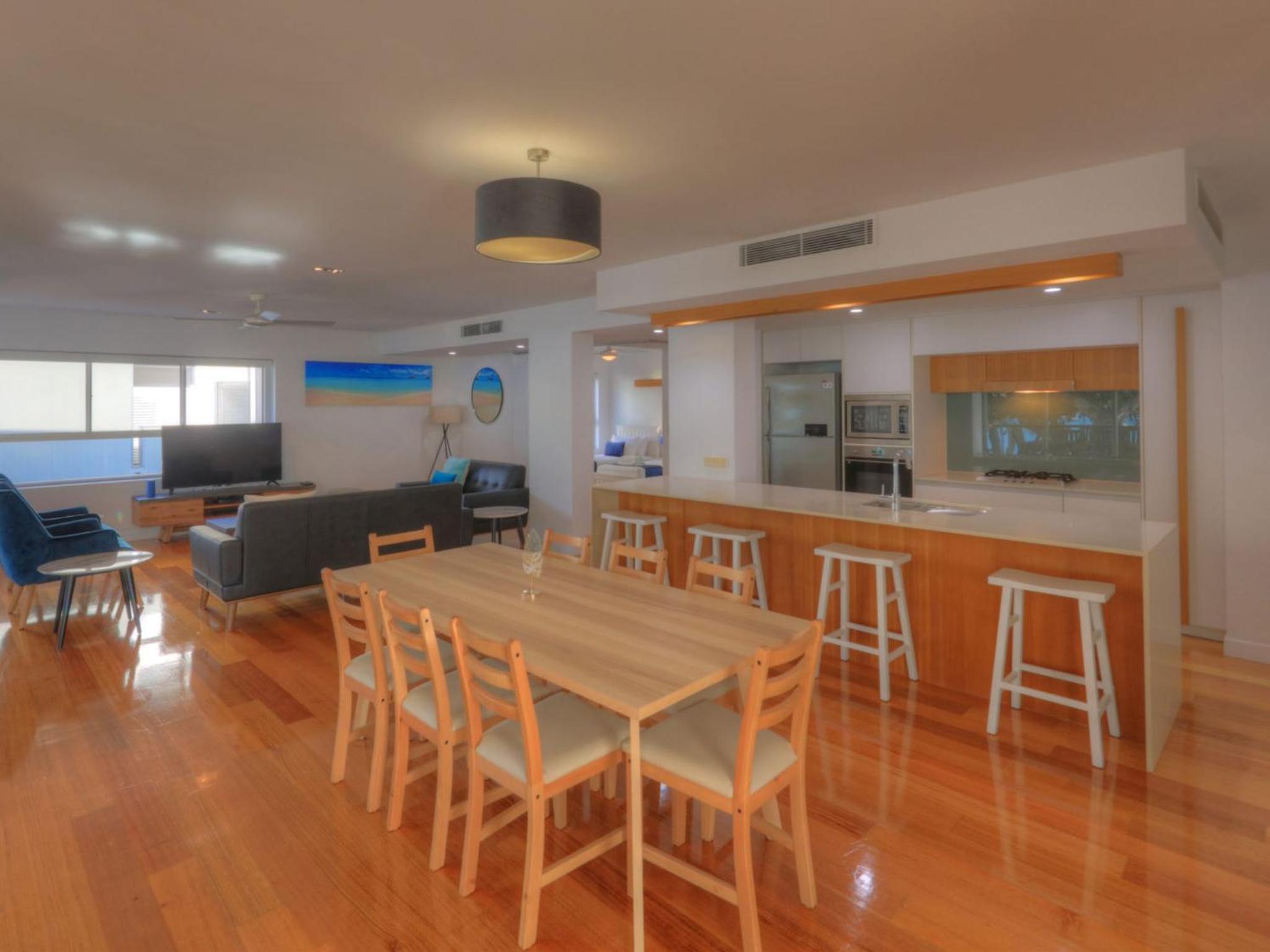 Maggies Beachfront Apartment 3