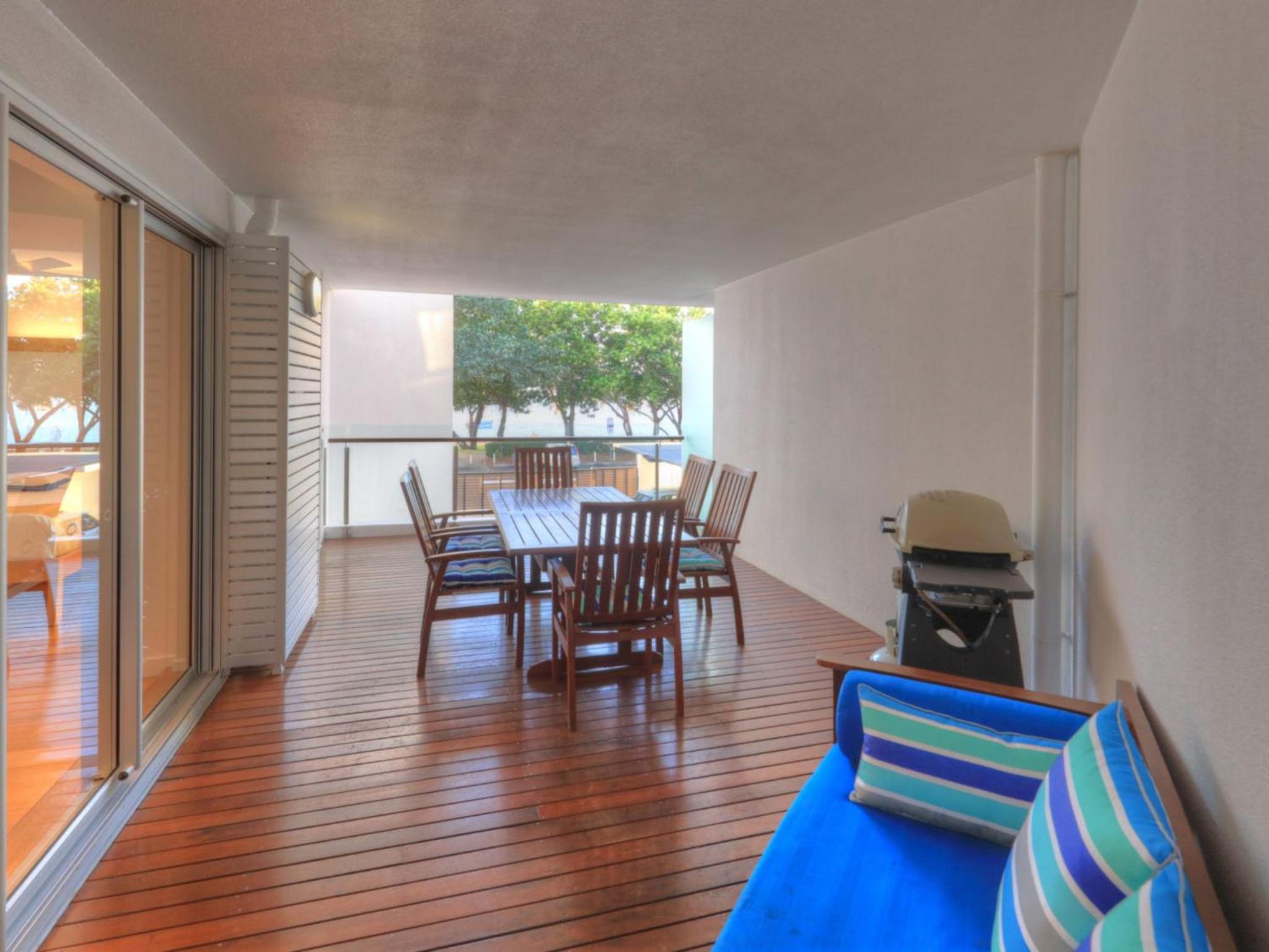 Maggies Beachfront Apartment 4