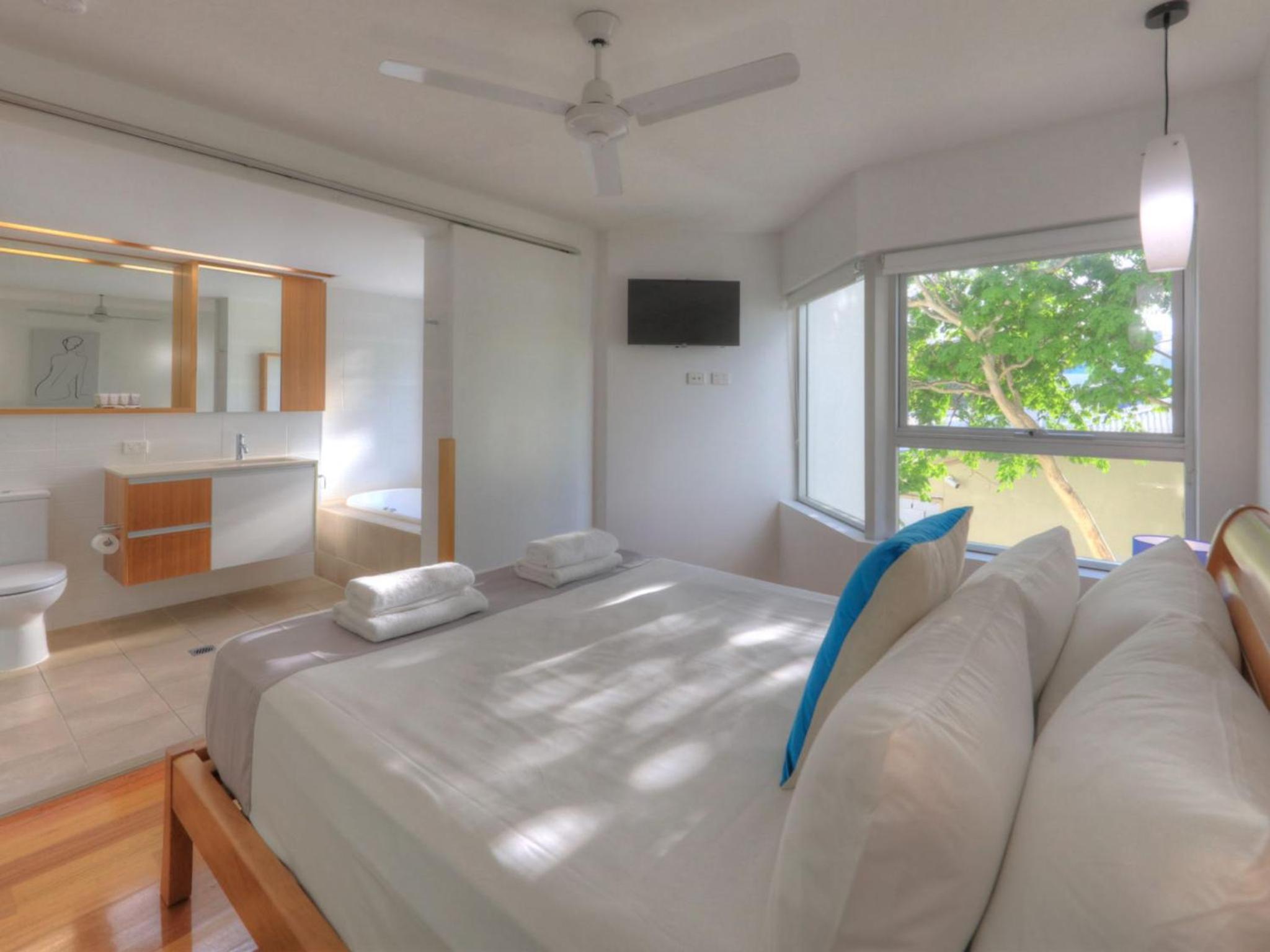 Maggies Beachfront Apartment 3