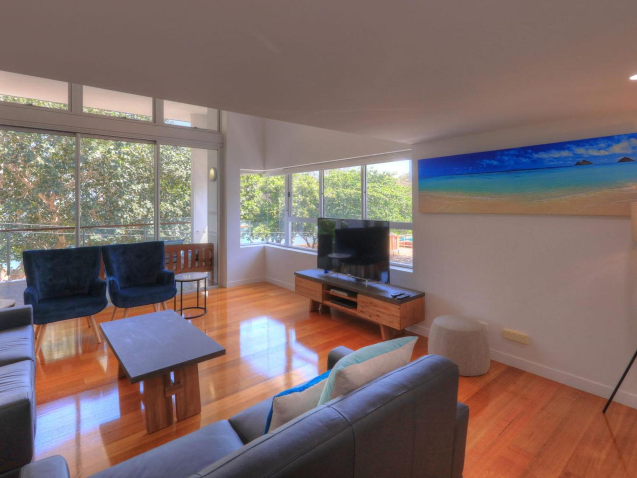 Maggies Beachfront Apartment 5