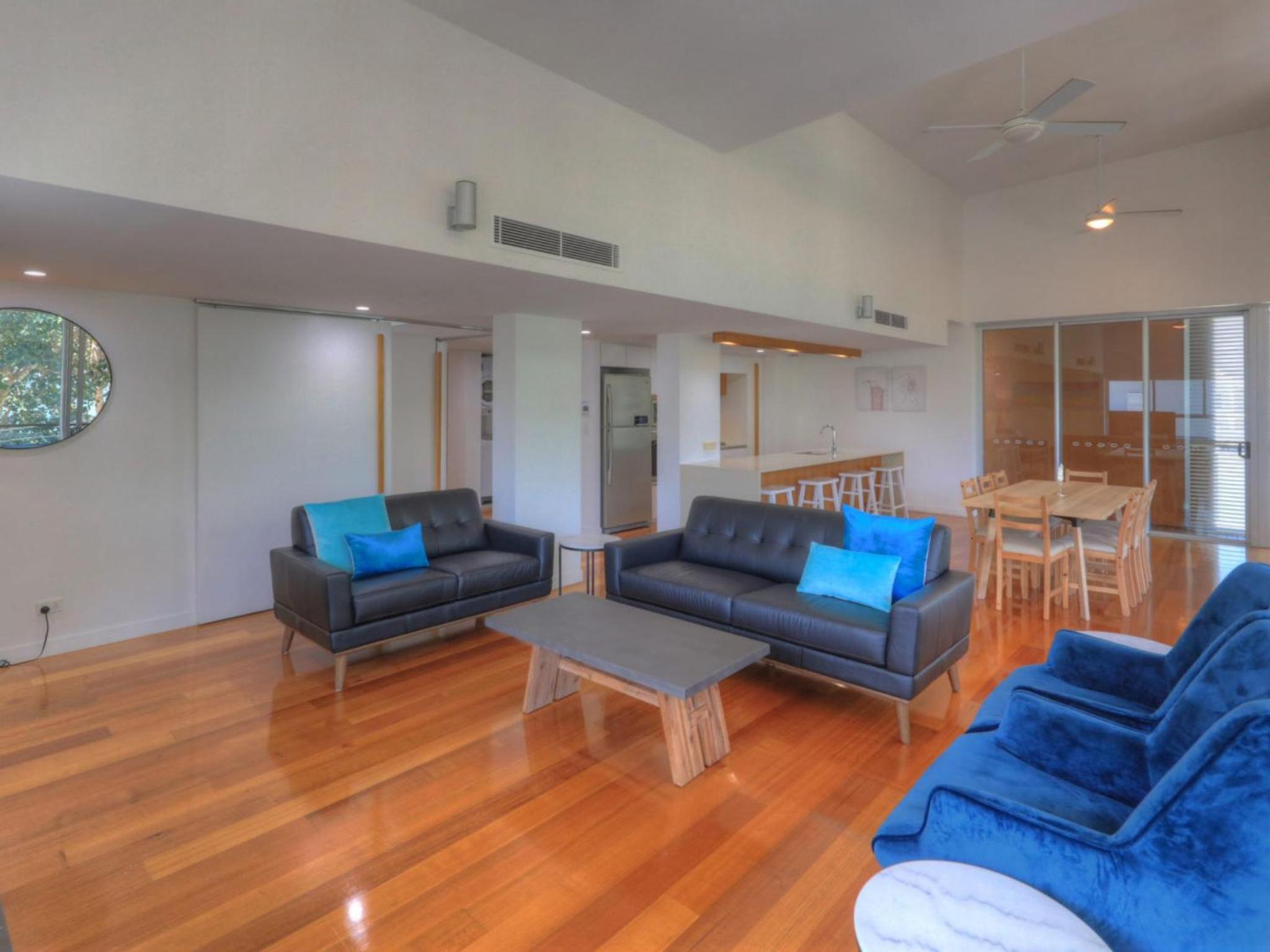 Maggies Beachfront Apartment 5
