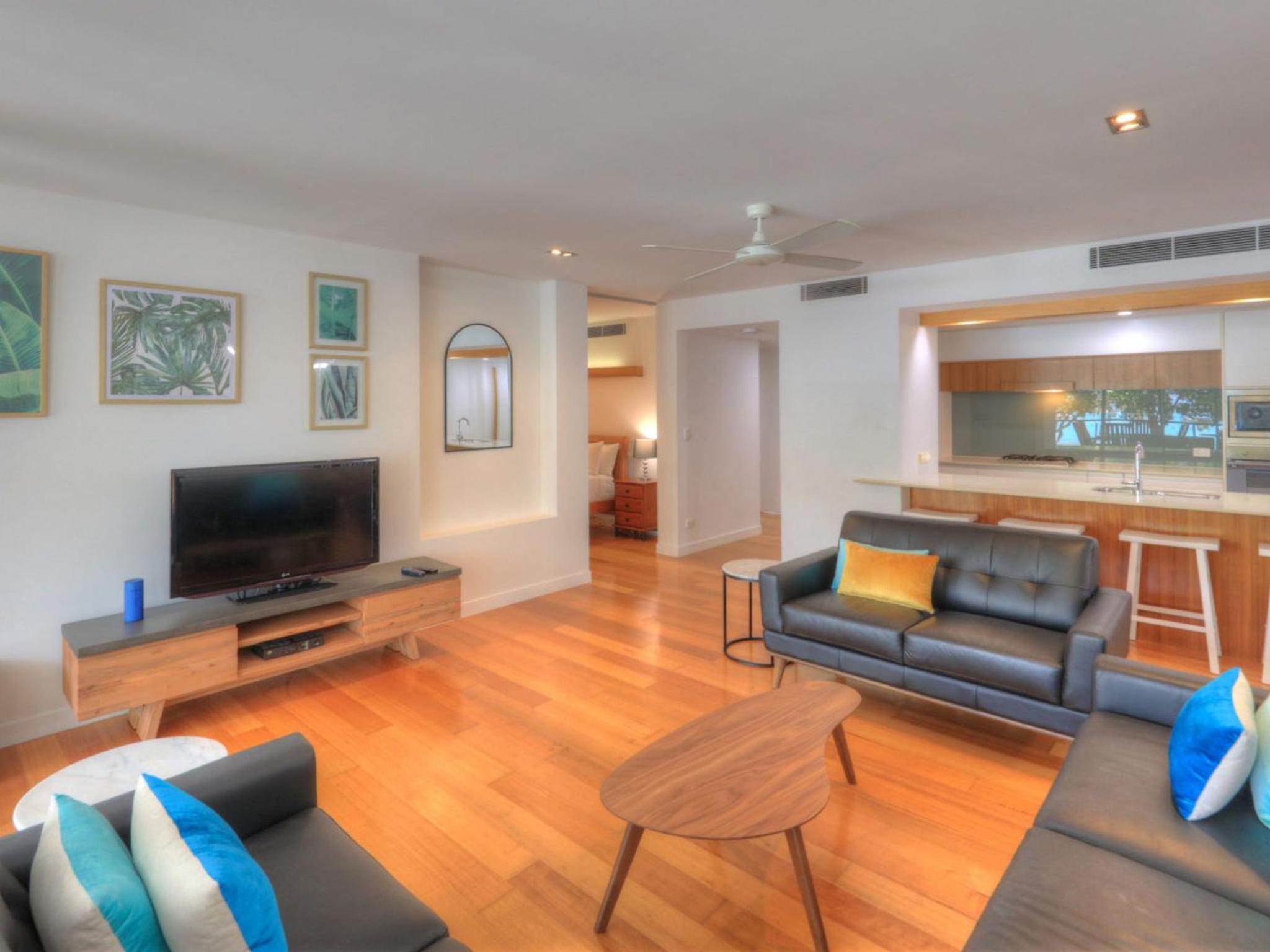 Maggies Beachfront Apartment 7