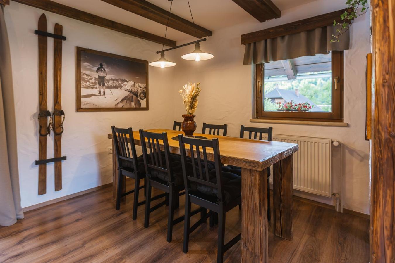 Hiša TRENTAR Peaceful Mountain Escape with Creek Sounds & Private Parking