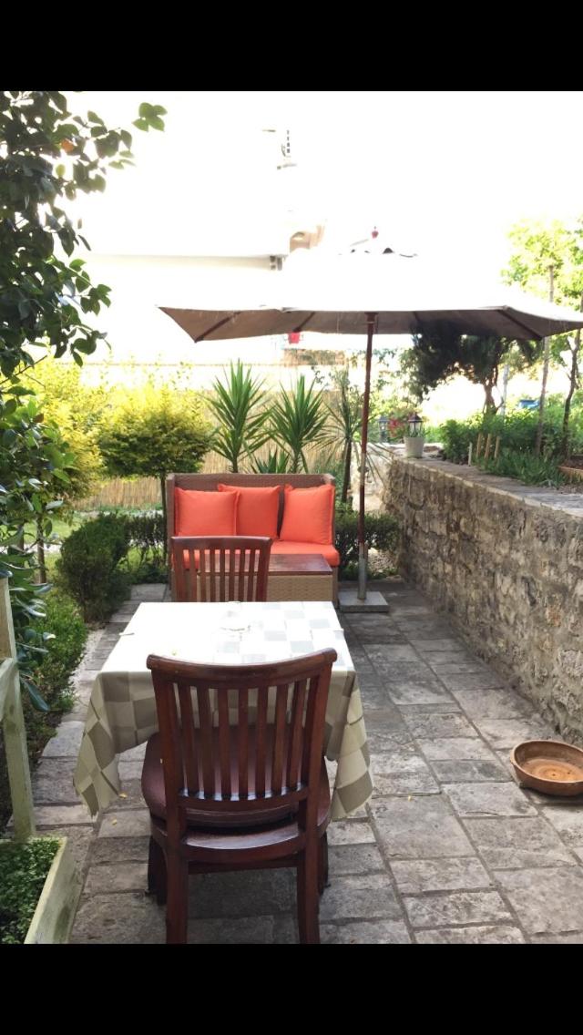 Casa SERGIO Budva Rooms & Apartments view 3