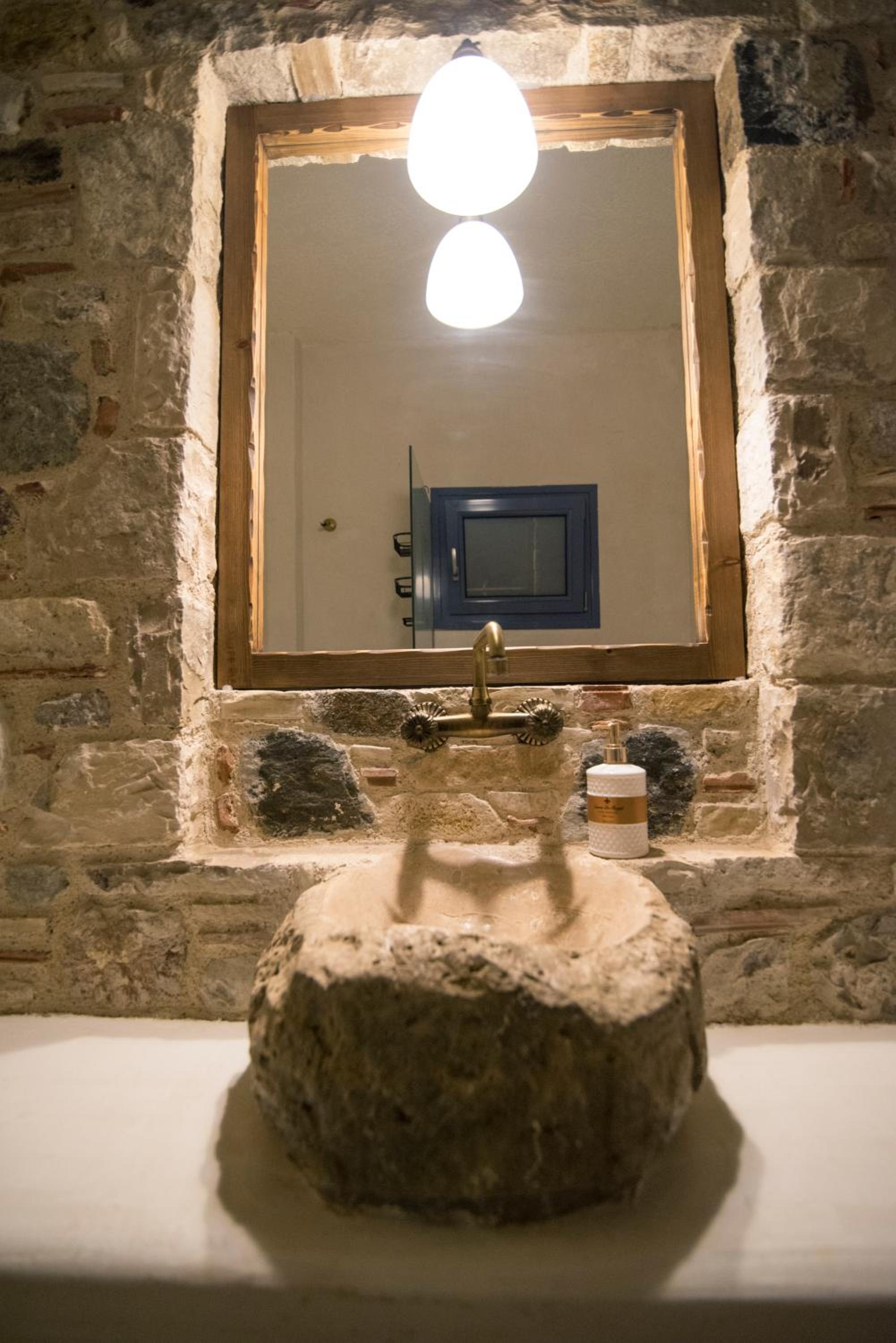Chaihoutes stone villa into Olive farm in Zia