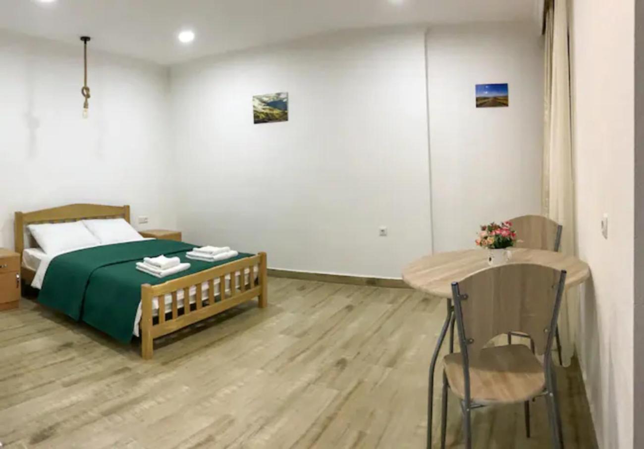 Guest House Beautiful Tbilisi - Cool & Cozy Apartments view 5