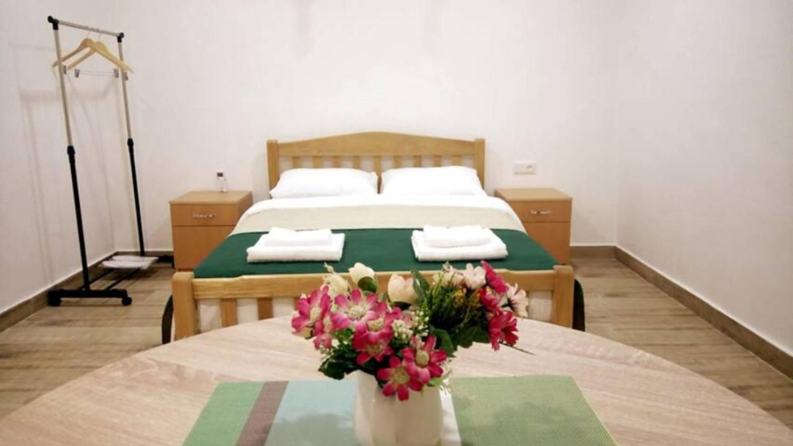 Guest House Beautiful Tbilisi - Cool & Cozy Apartments view 2