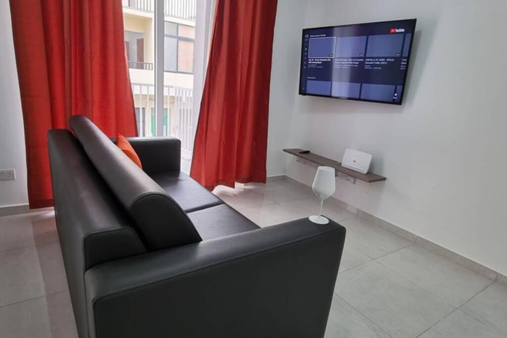 SeaView 2 Double Bedroom Modern APARTMENT photo 4