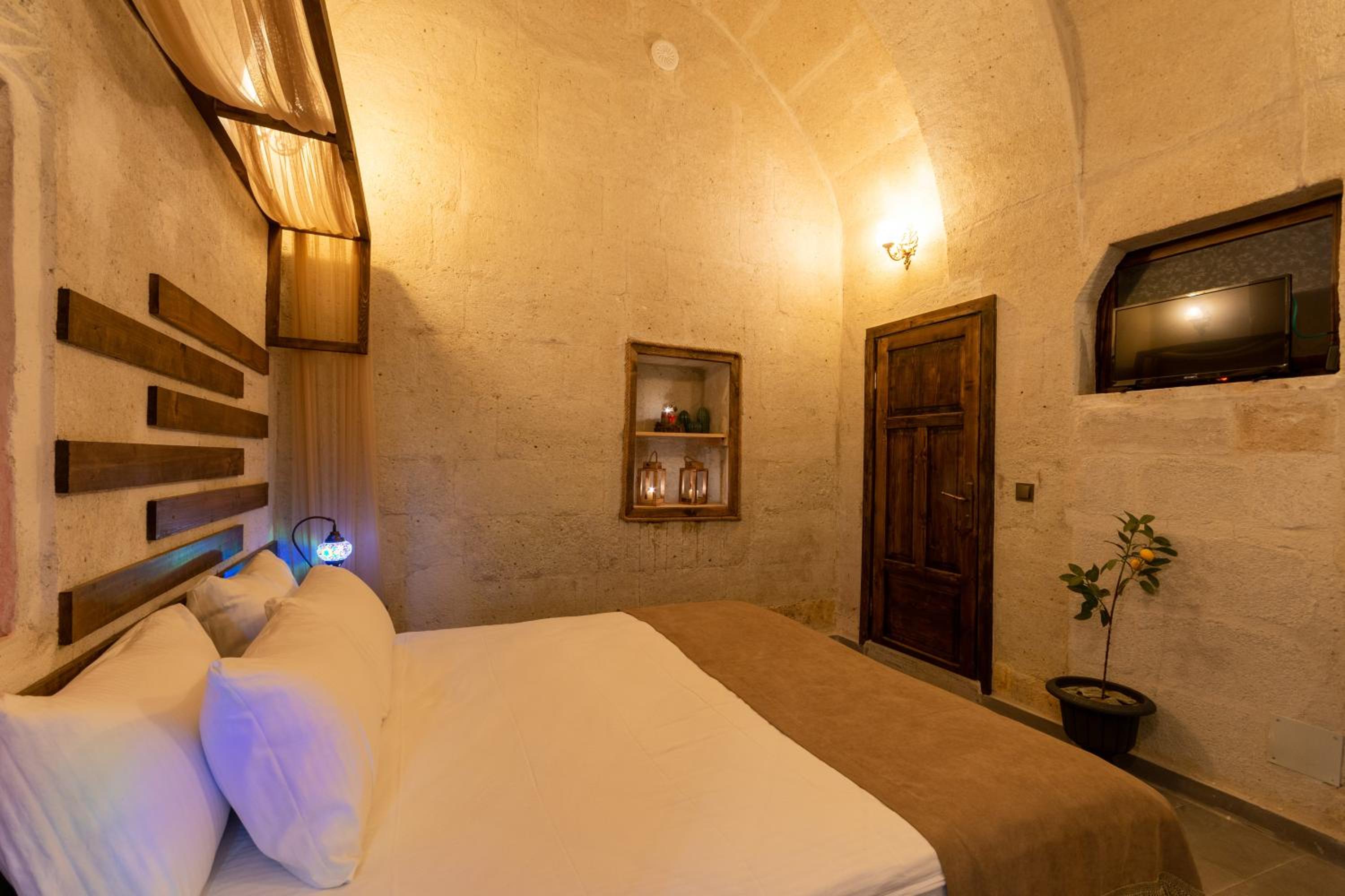 Lemon Cave Suites en Avanos — hotel room