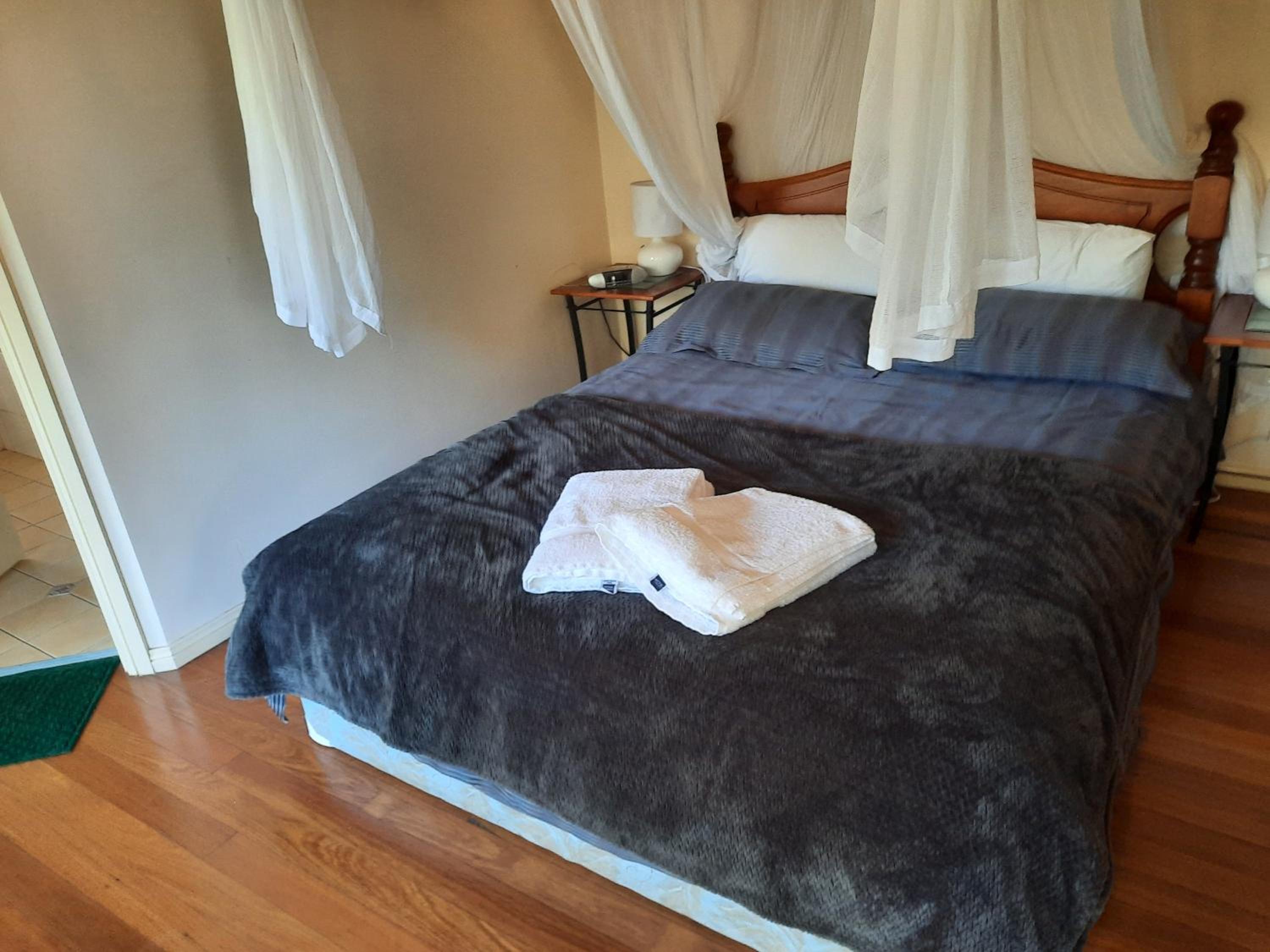 Orana"Welcome" Cabin in The Tops view 4