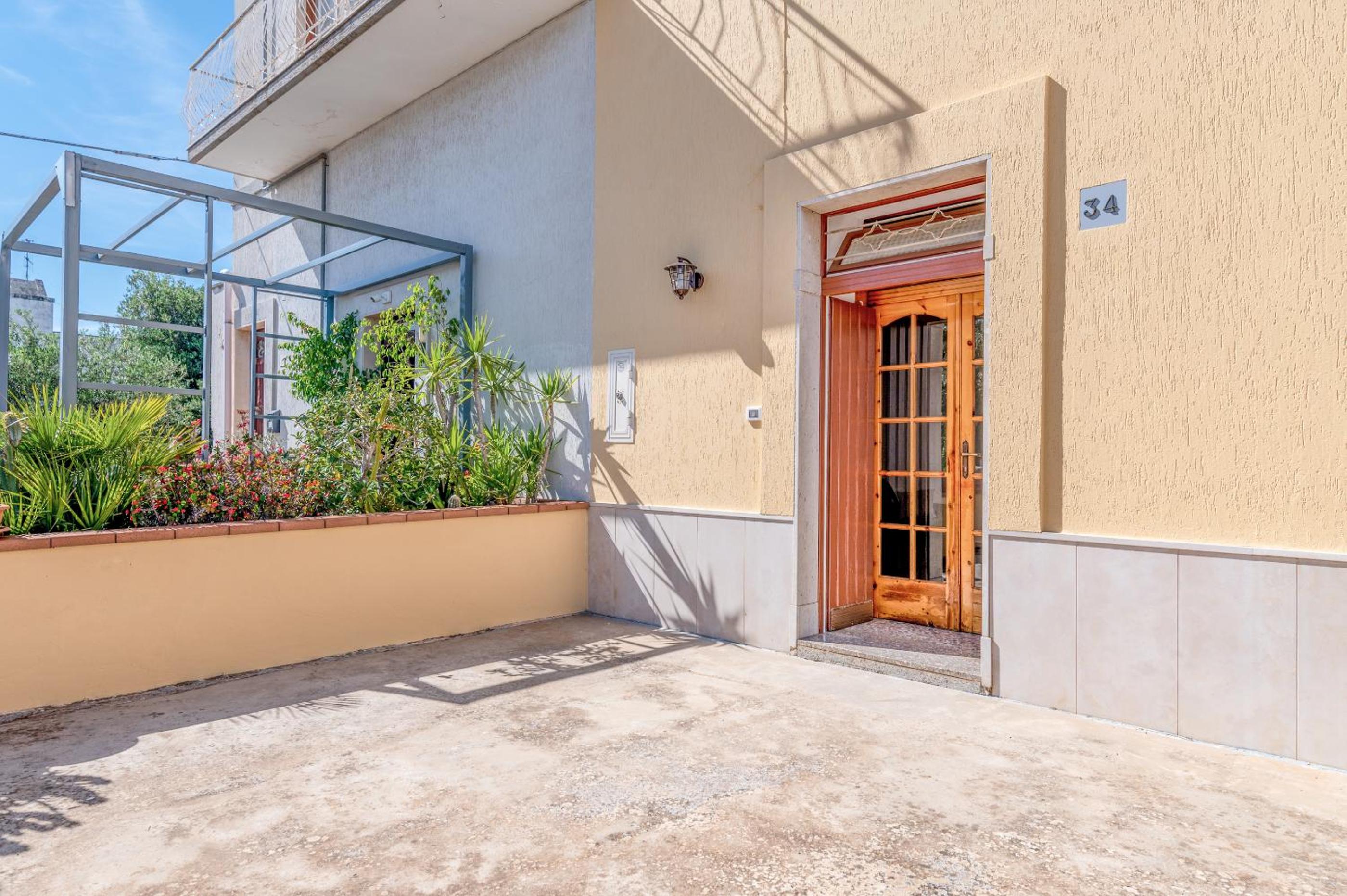 IL GIARDINO DEL MANDARINO HOUSE view 3