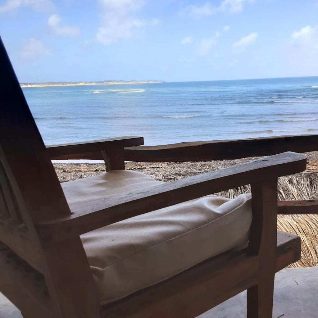 Casa na Praia Tofo- beach front hotel