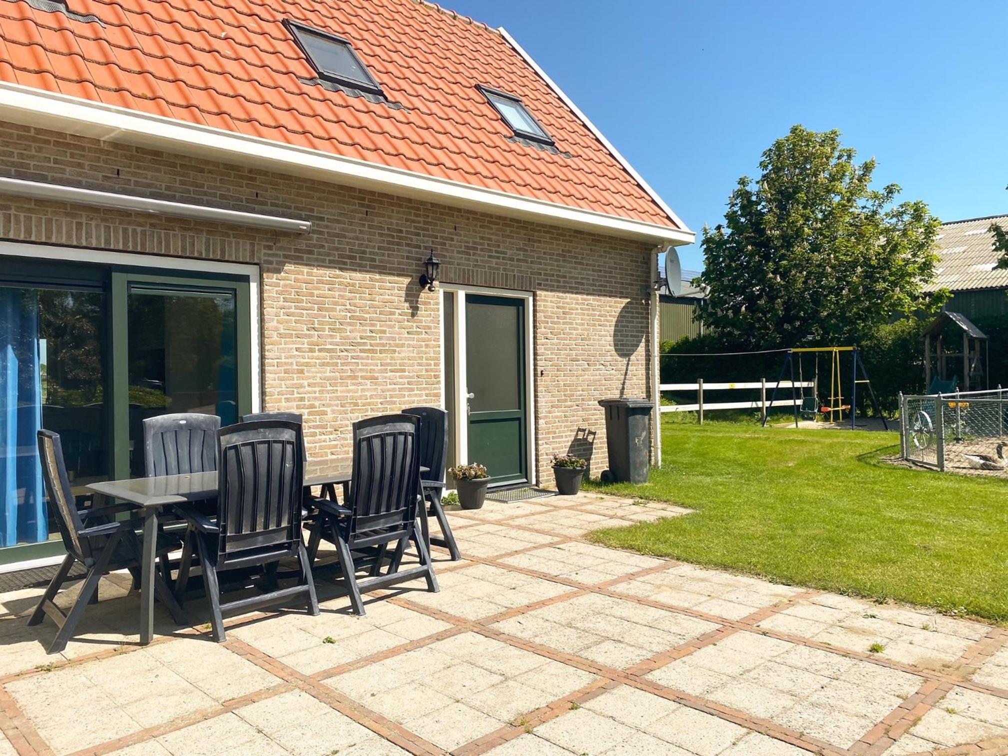Landelijk gelegen vakantiehuis Torenzicht OK38