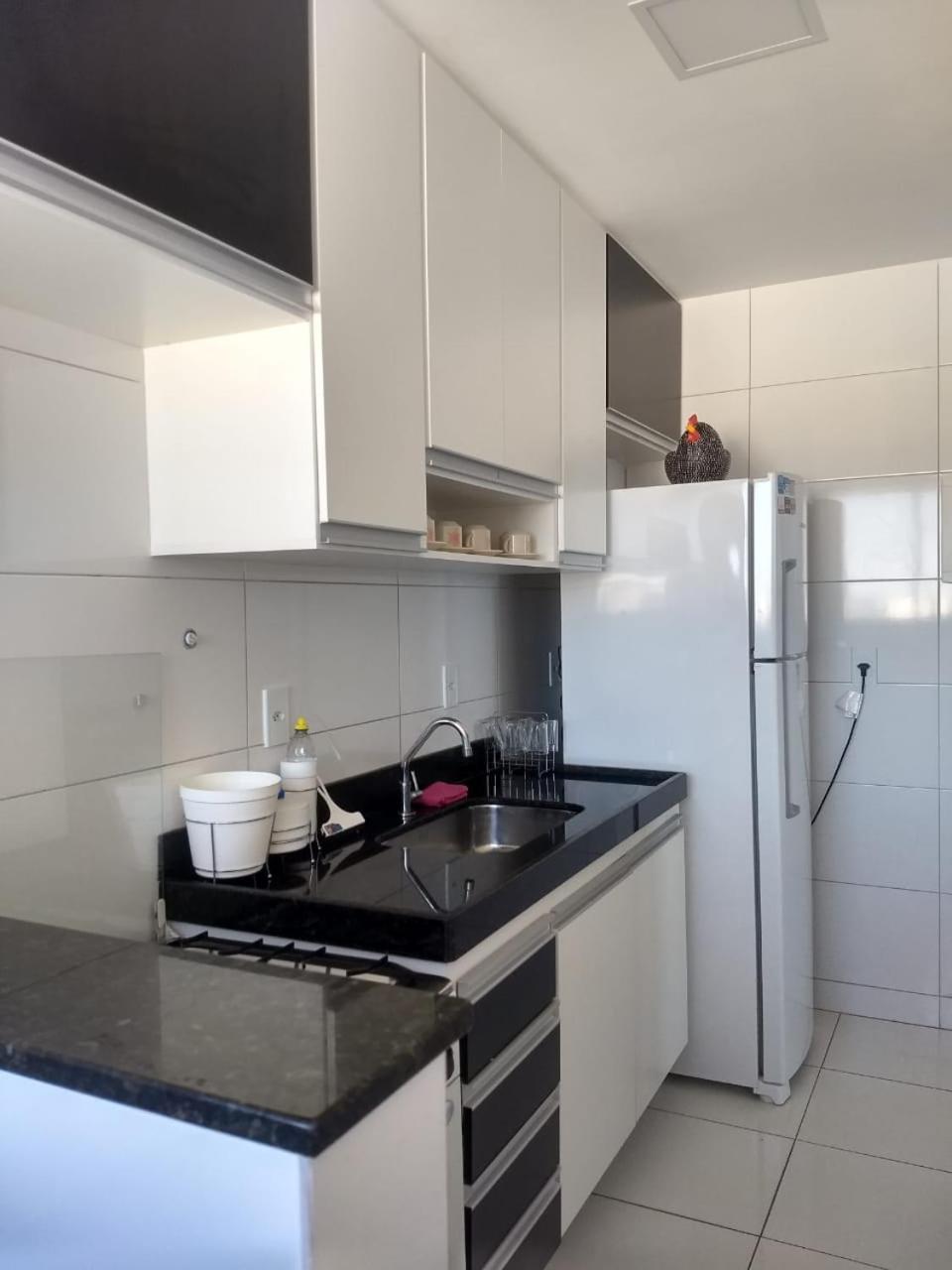 Edifício Gil Nogueira, apartamento aconchegantes, piscina, sauna, Wiff, duas vagas de garagem.