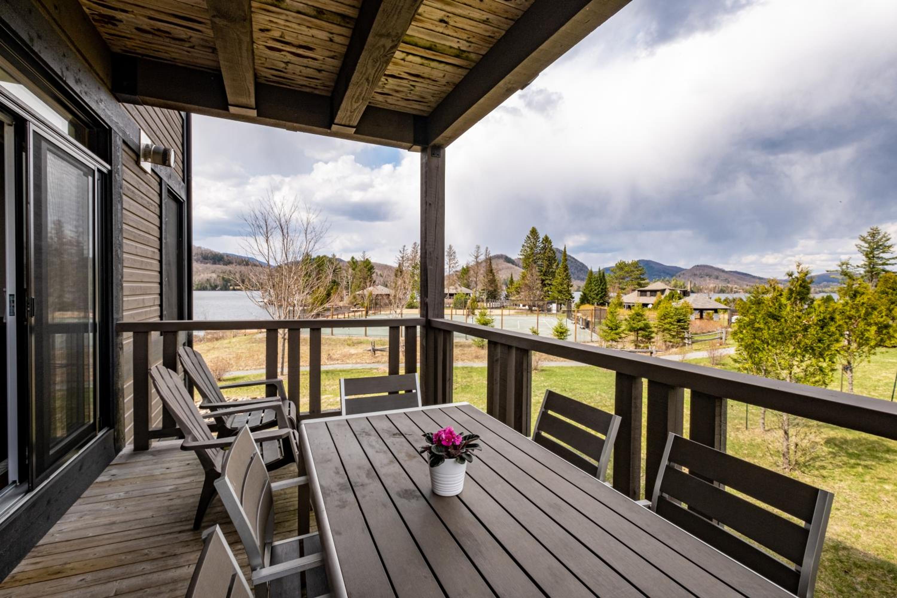 Suites-sur-Lac-1