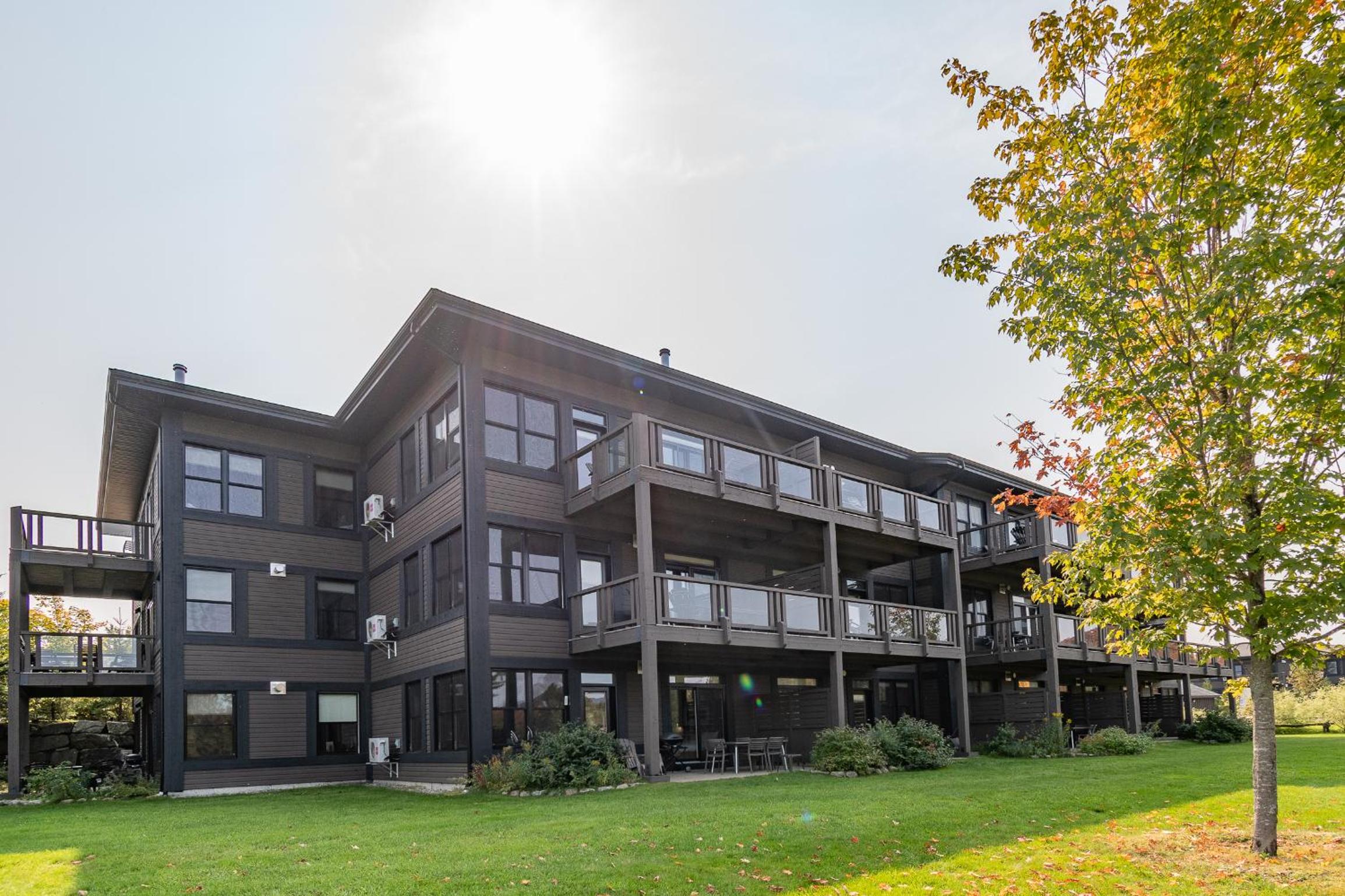 Suites-sur-Lac-0